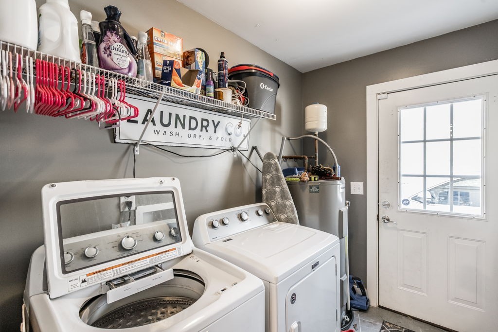 1007 Smiley Troutt Rd, Bethpage, TN 37022