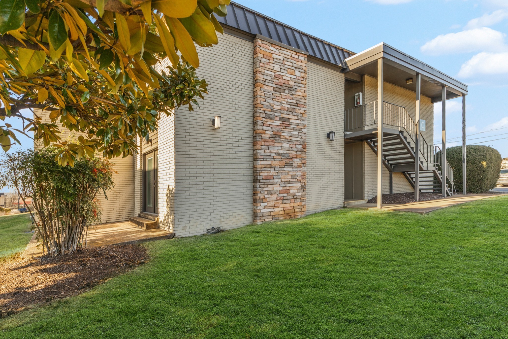6680 Charlotte Pike #C1, Nashville, TN 37209