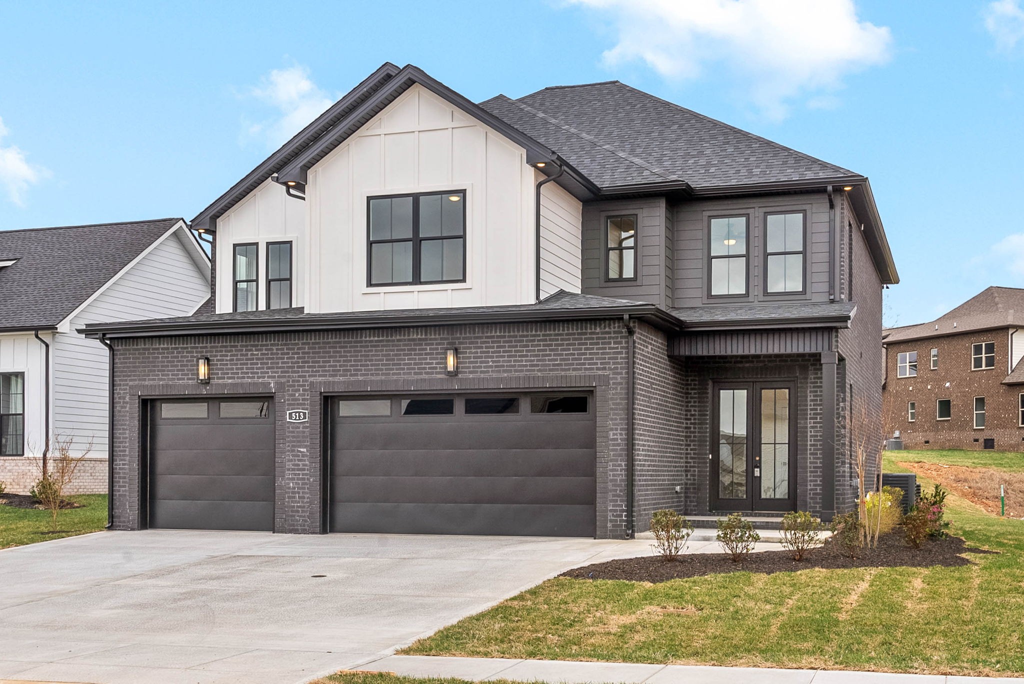 15 Rustling Oaks Ct, Pleasant View, TN 37146
