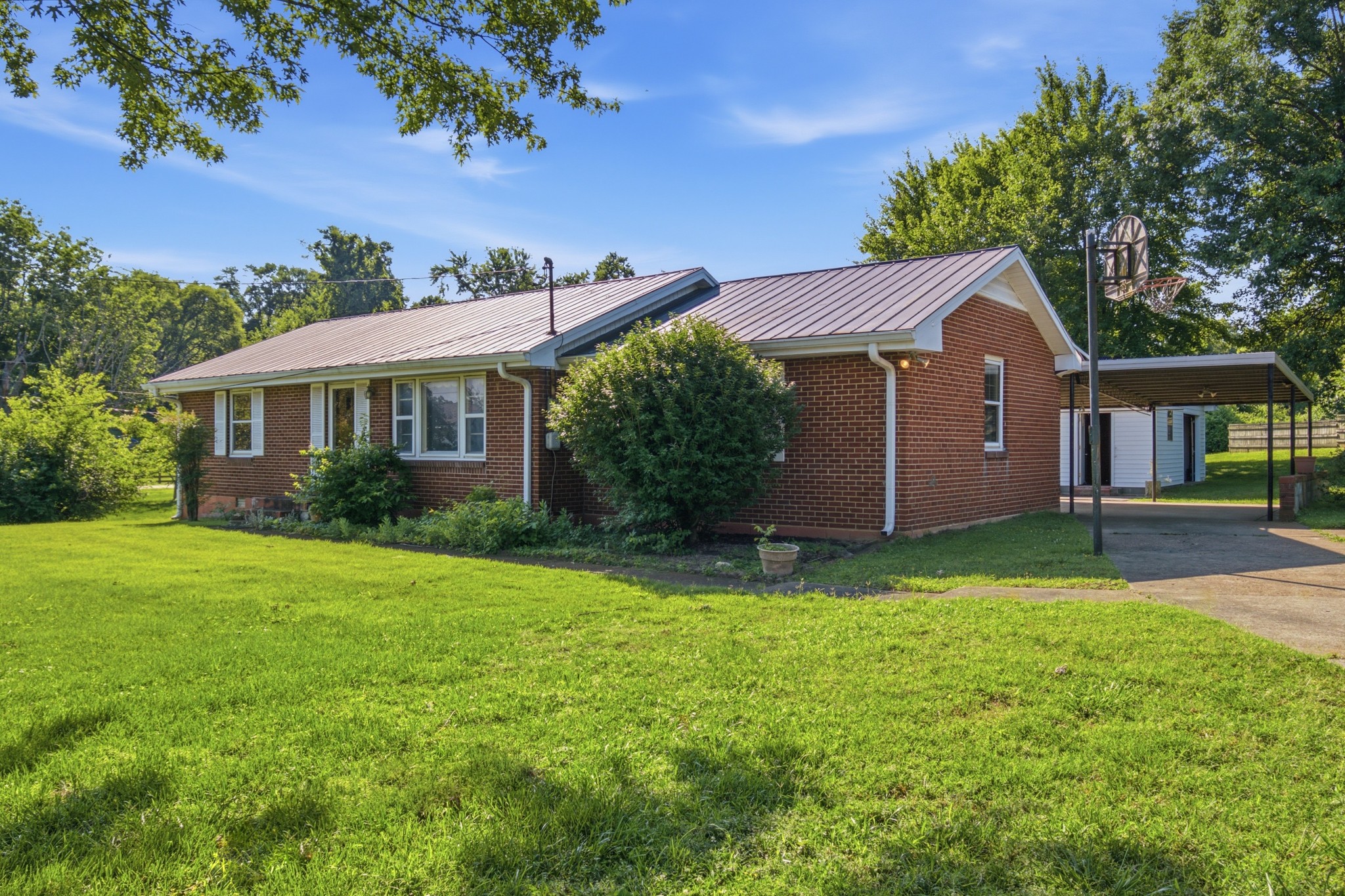 1948 Omohundro Dr, Nashville, TN 37210
