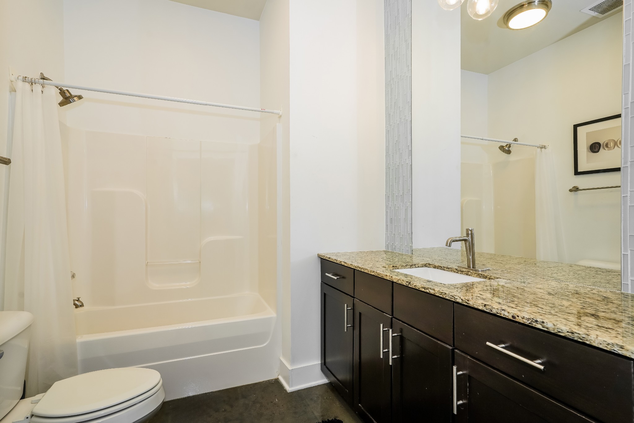 210 30th Ave N #201, Nashville, TN 37203