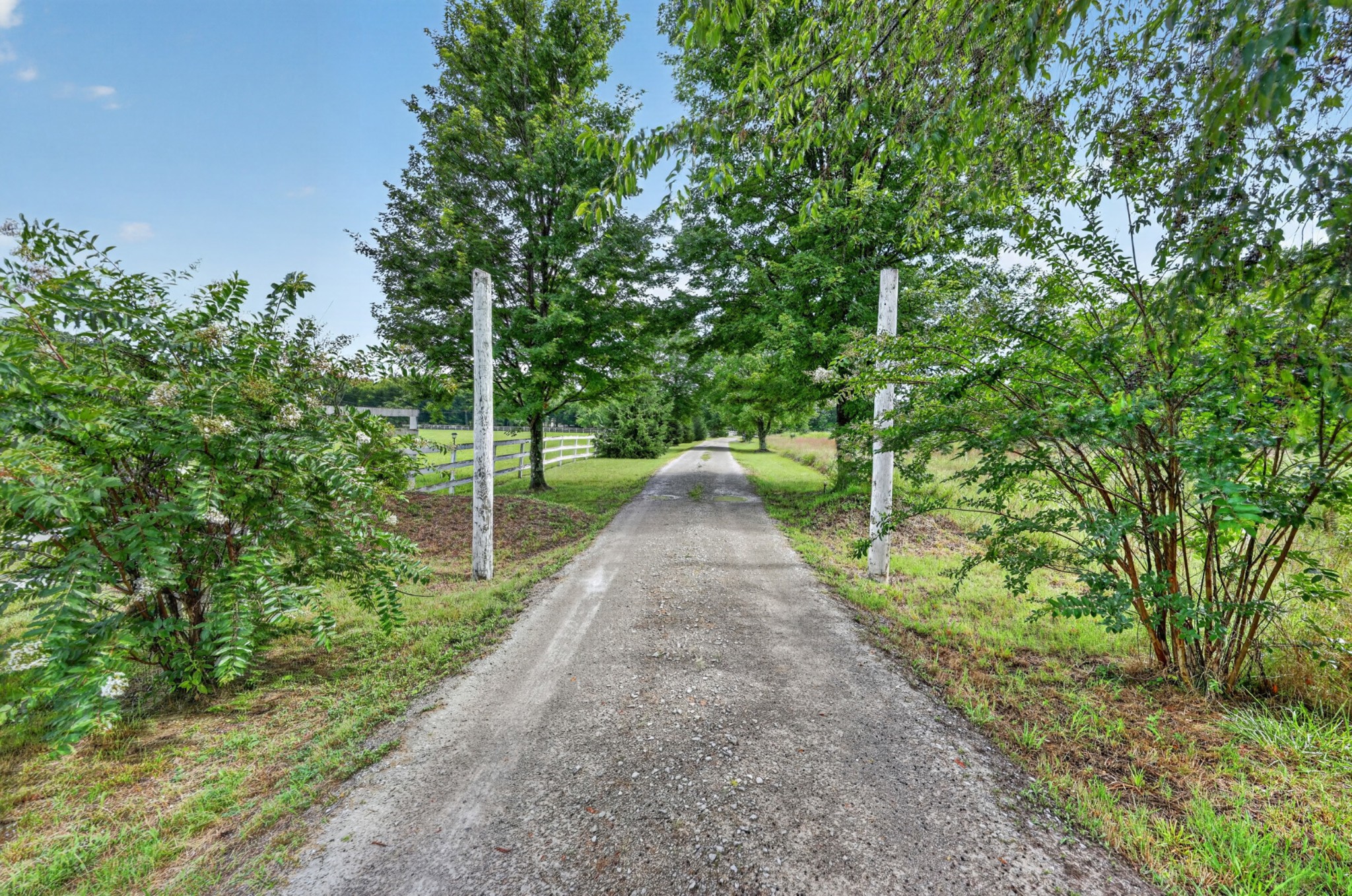 2388 Bear Creek Pike, Columbia, TN 38401