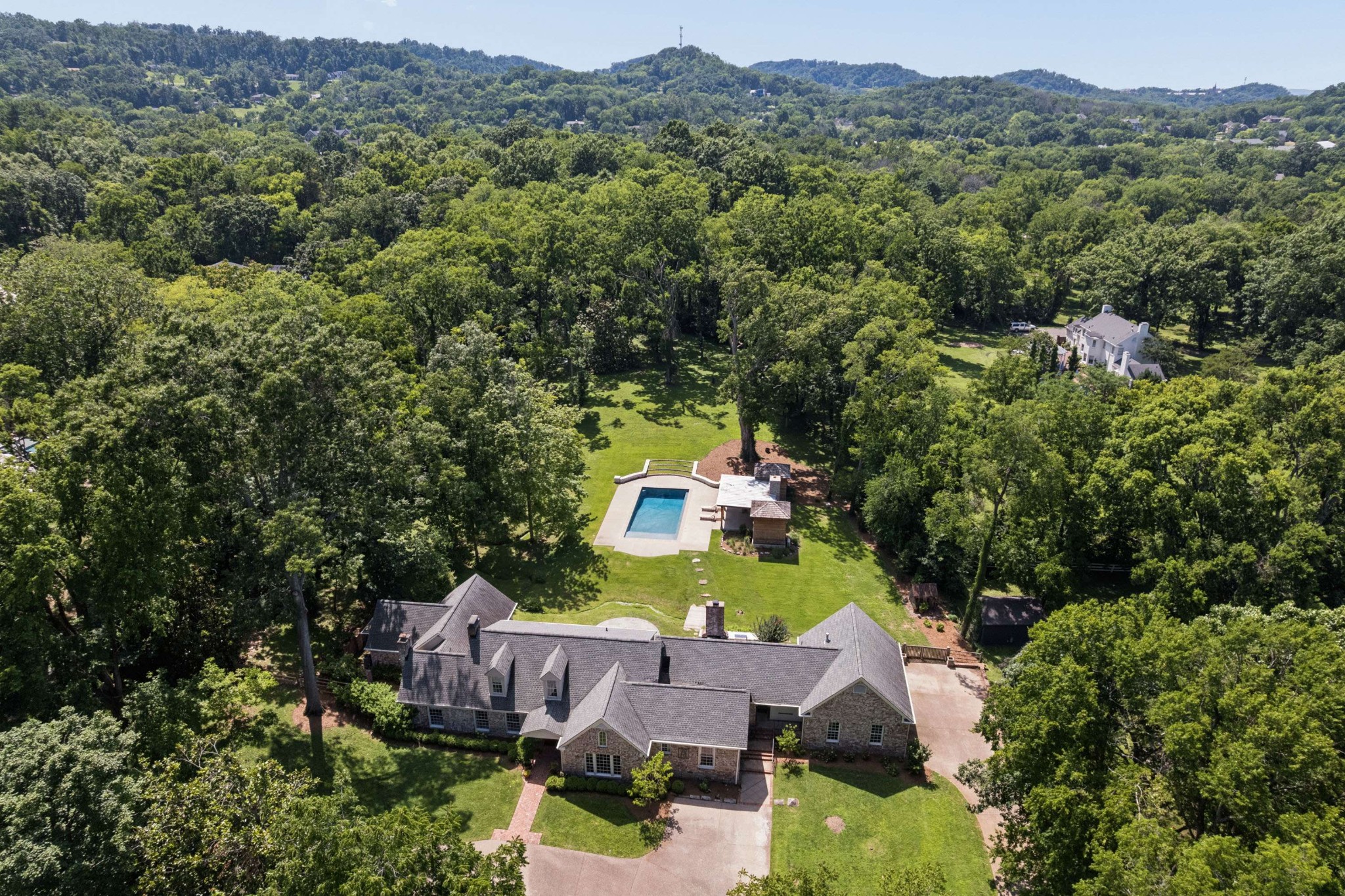 4911 Sewanee Rd, Nashville, TN 37220
