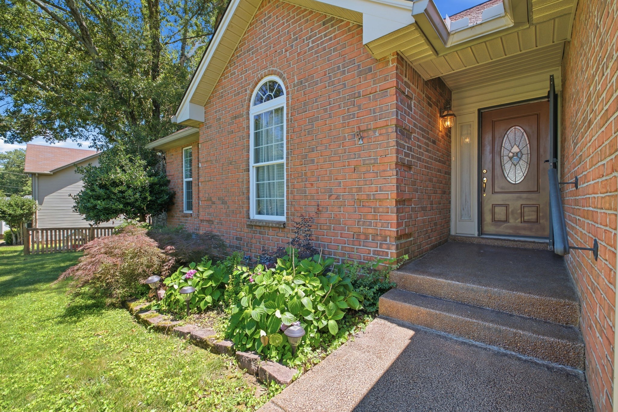 1629 Roundhill Dr, Nashville, TN 37211