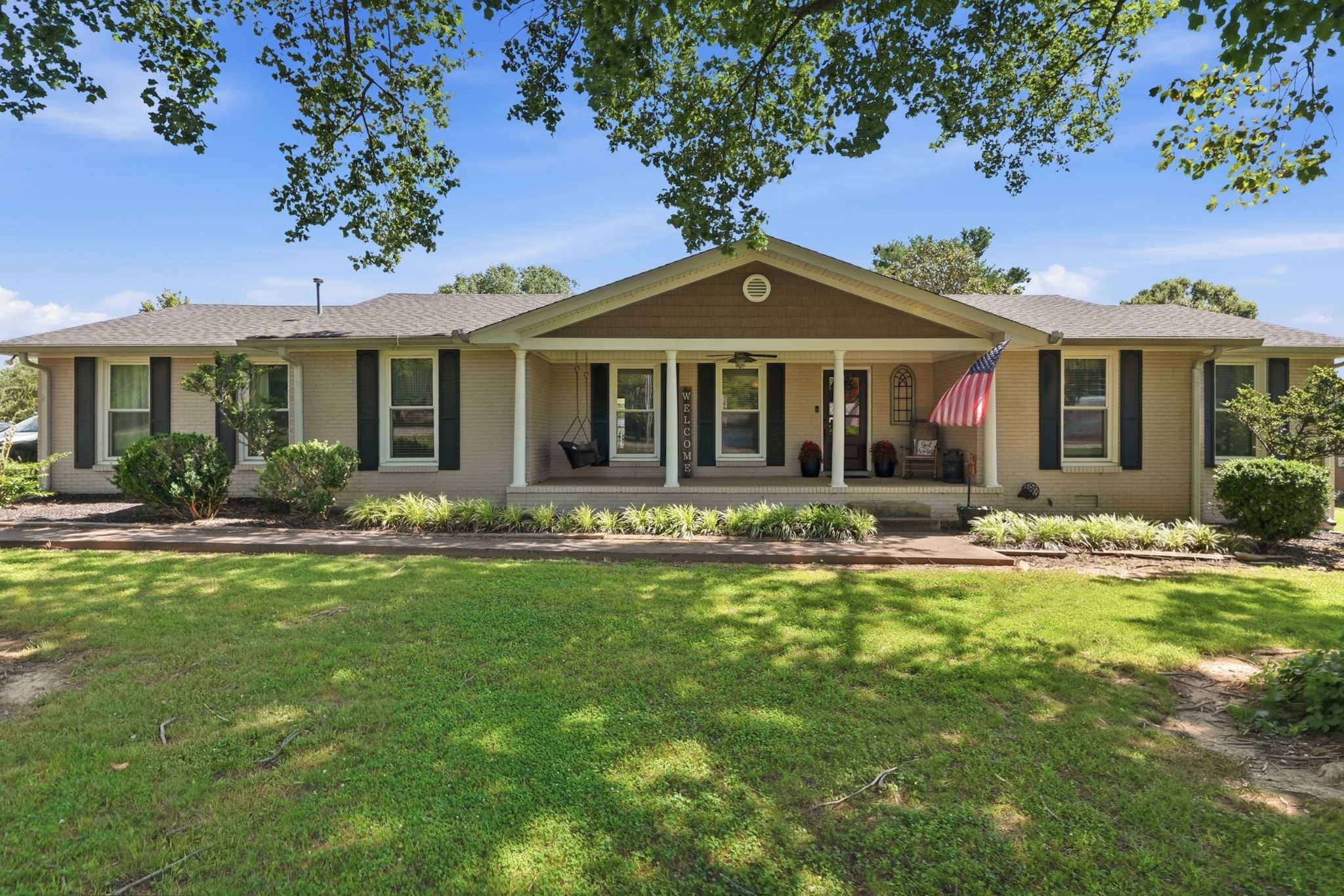 1512 Smith Dr, Lebanon, TN 37087