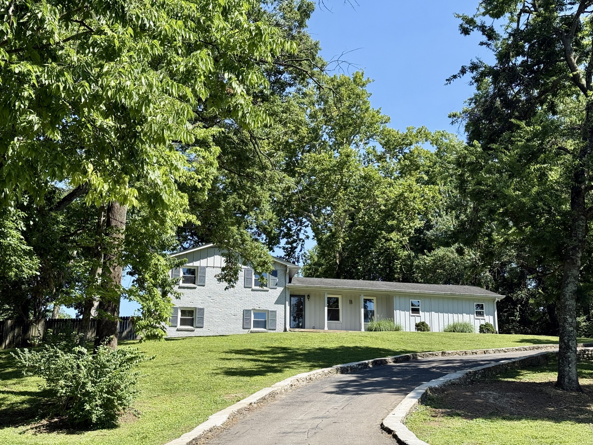213 Rhine Dr, Madison, TN 37115