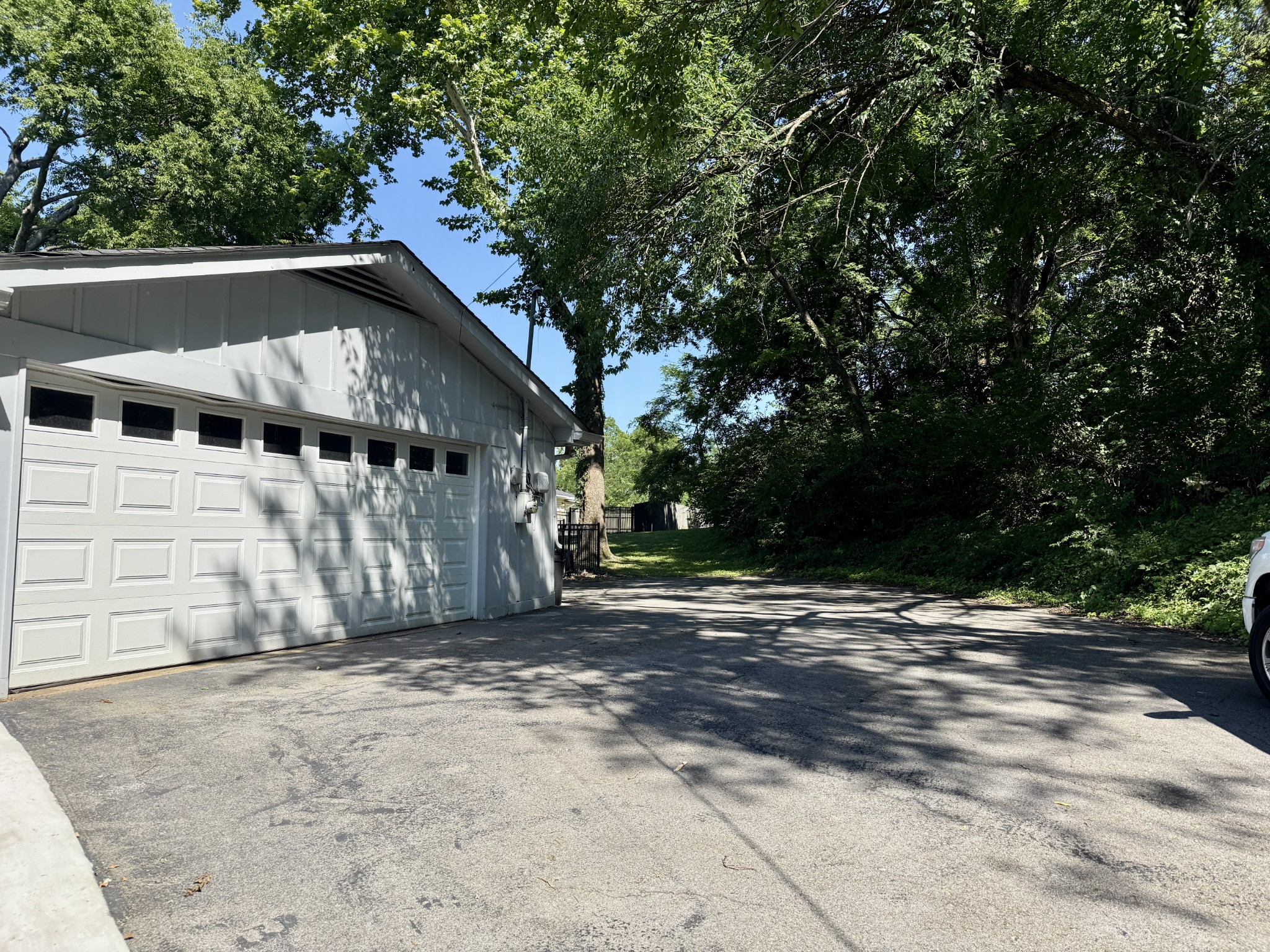 213 Rhine Dr, Madison, TN 37115