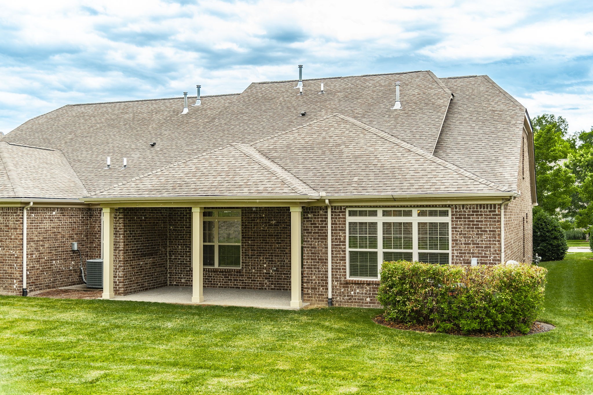 2120 Sullivan St, Gallatin, TN 37066