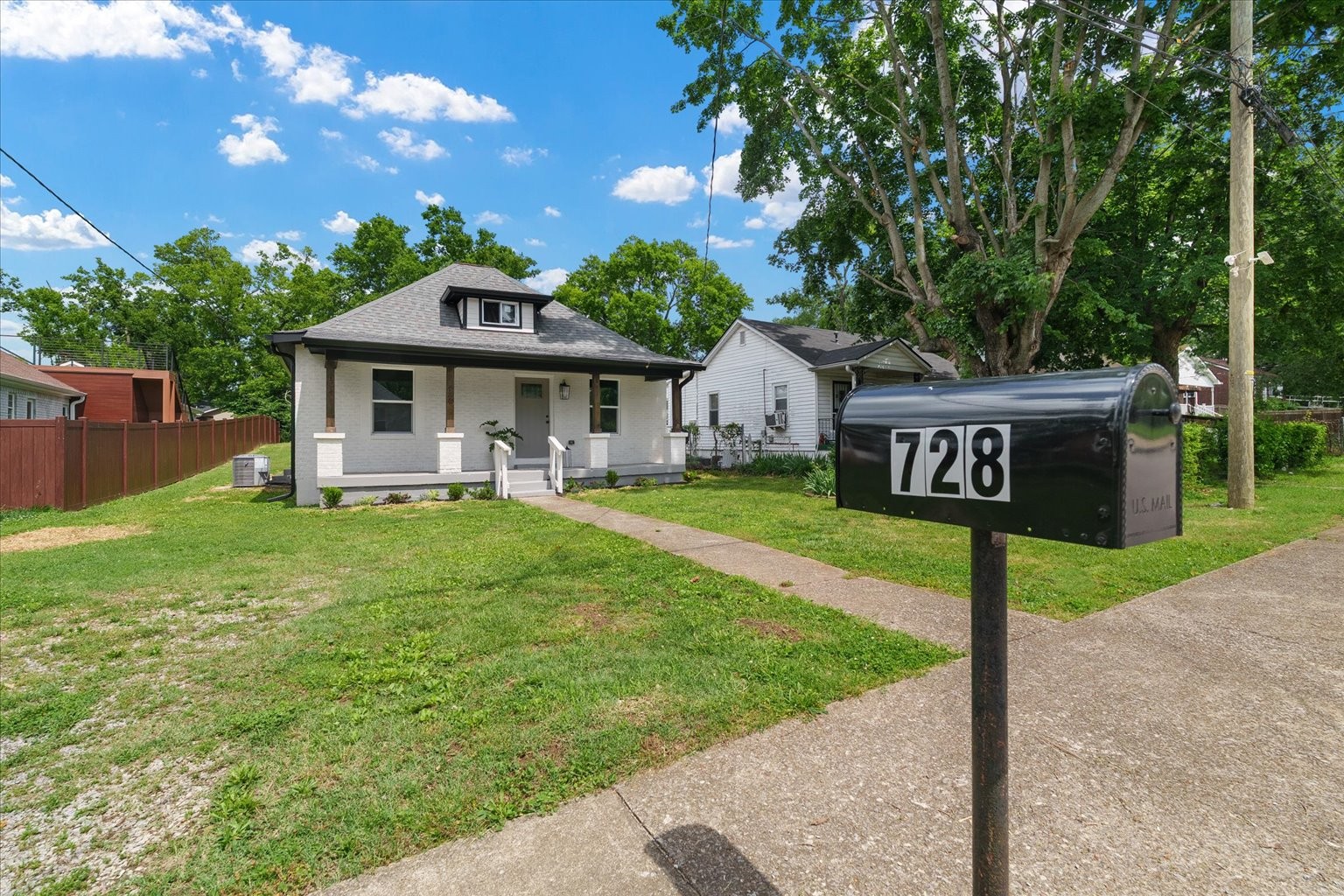 728 26th Ave N, Nashville, TN 37208