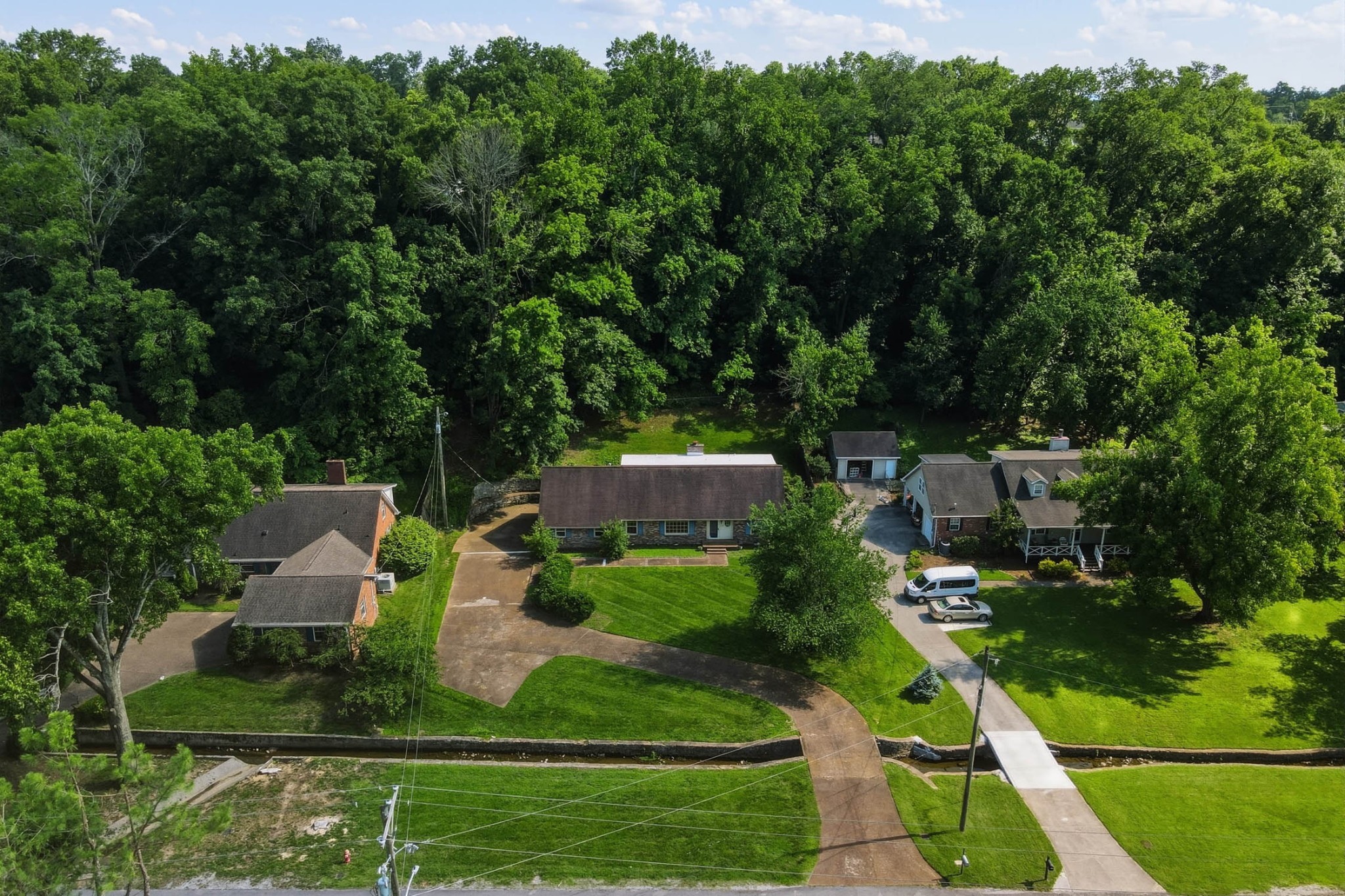 2739 Windemere Dr, Nashville, TN 37214