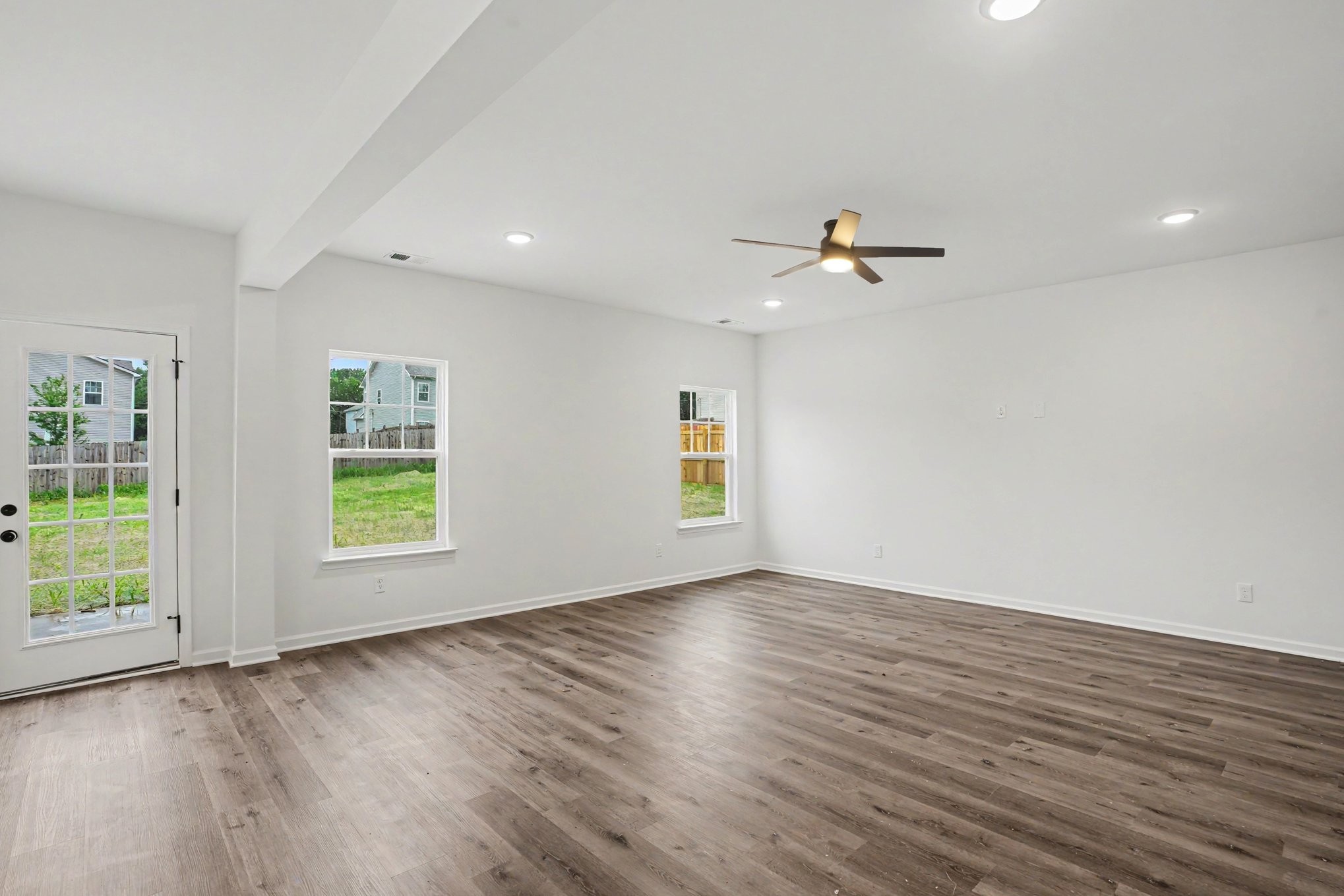225 Hannah Lee Hill Rd, La Vergne, TN 37086