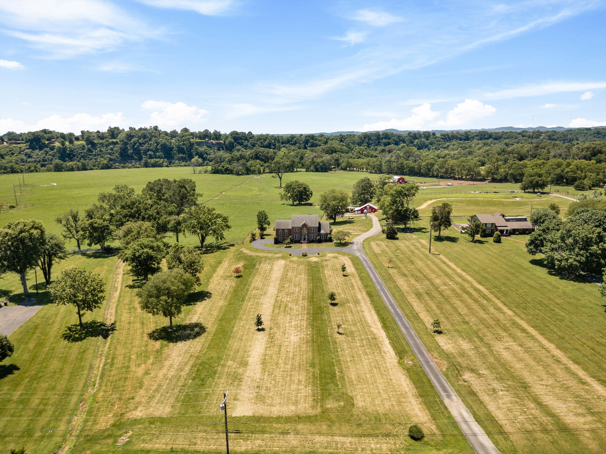 2132 Neelys Bend Rd, Madison, TN 37115