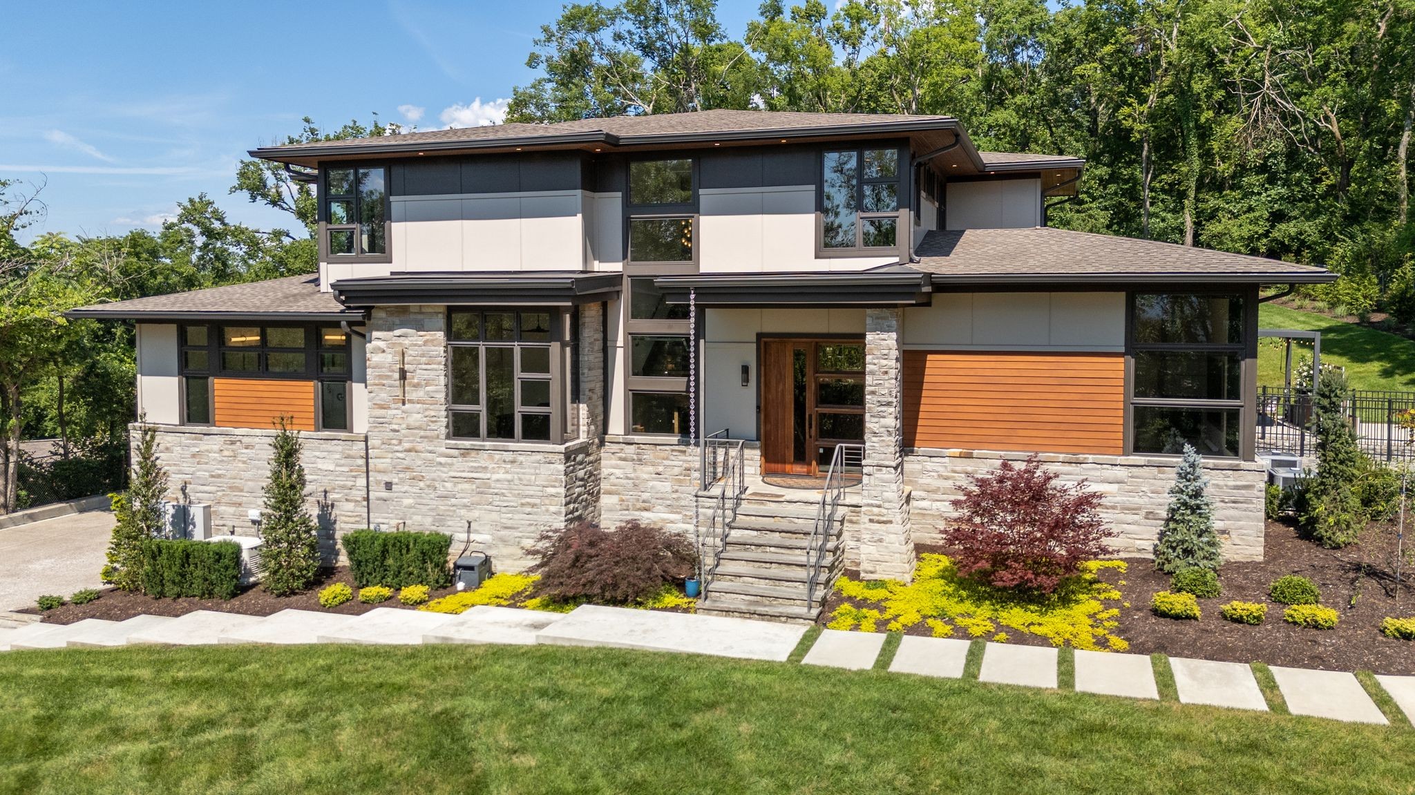 6449 Fleetwood Dr, Nashville, TN 37209