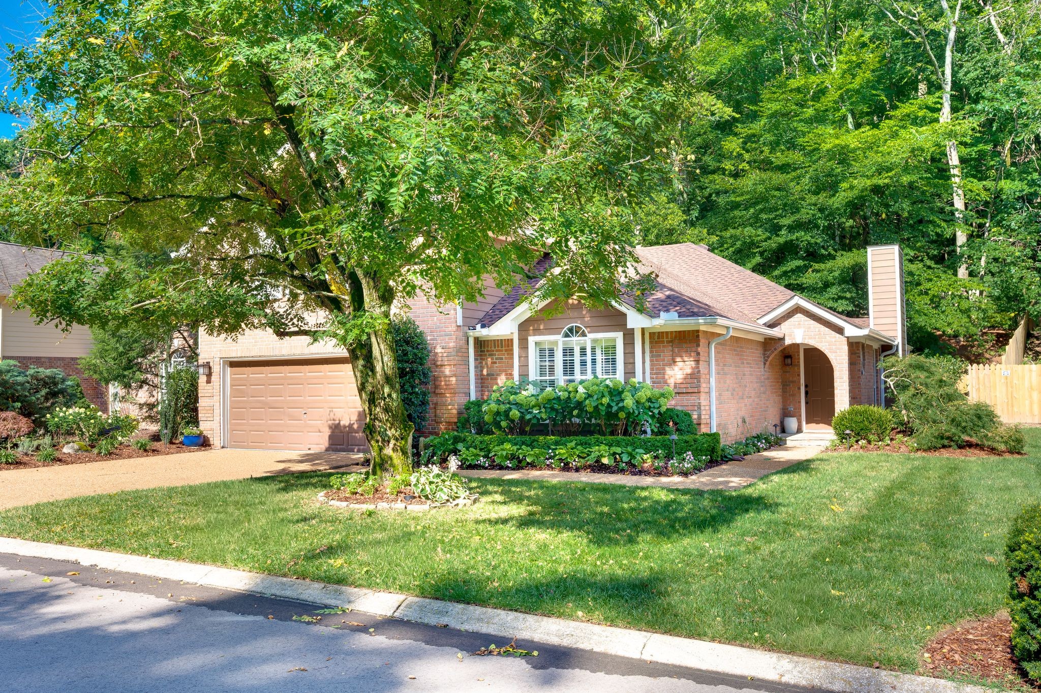 7053 Still Spring Hollow Dr, Nashville, TN 37221