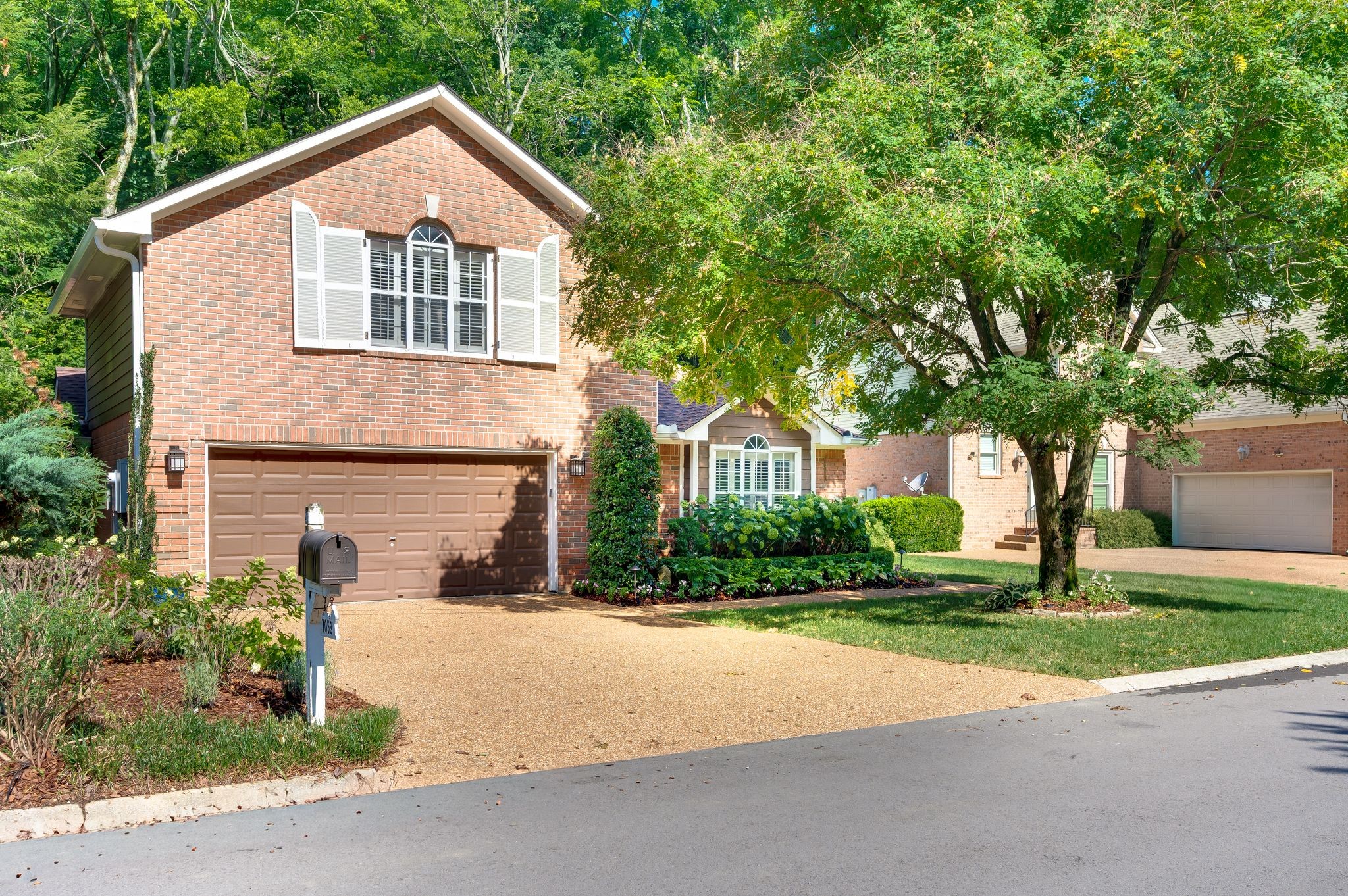 7053 Still Spring Hollow Dr, Nashville, TN 37221