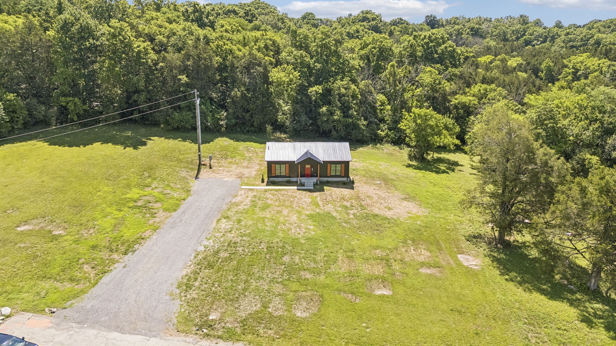8465 Hartsville Pike, Lebanon, TN 37087
