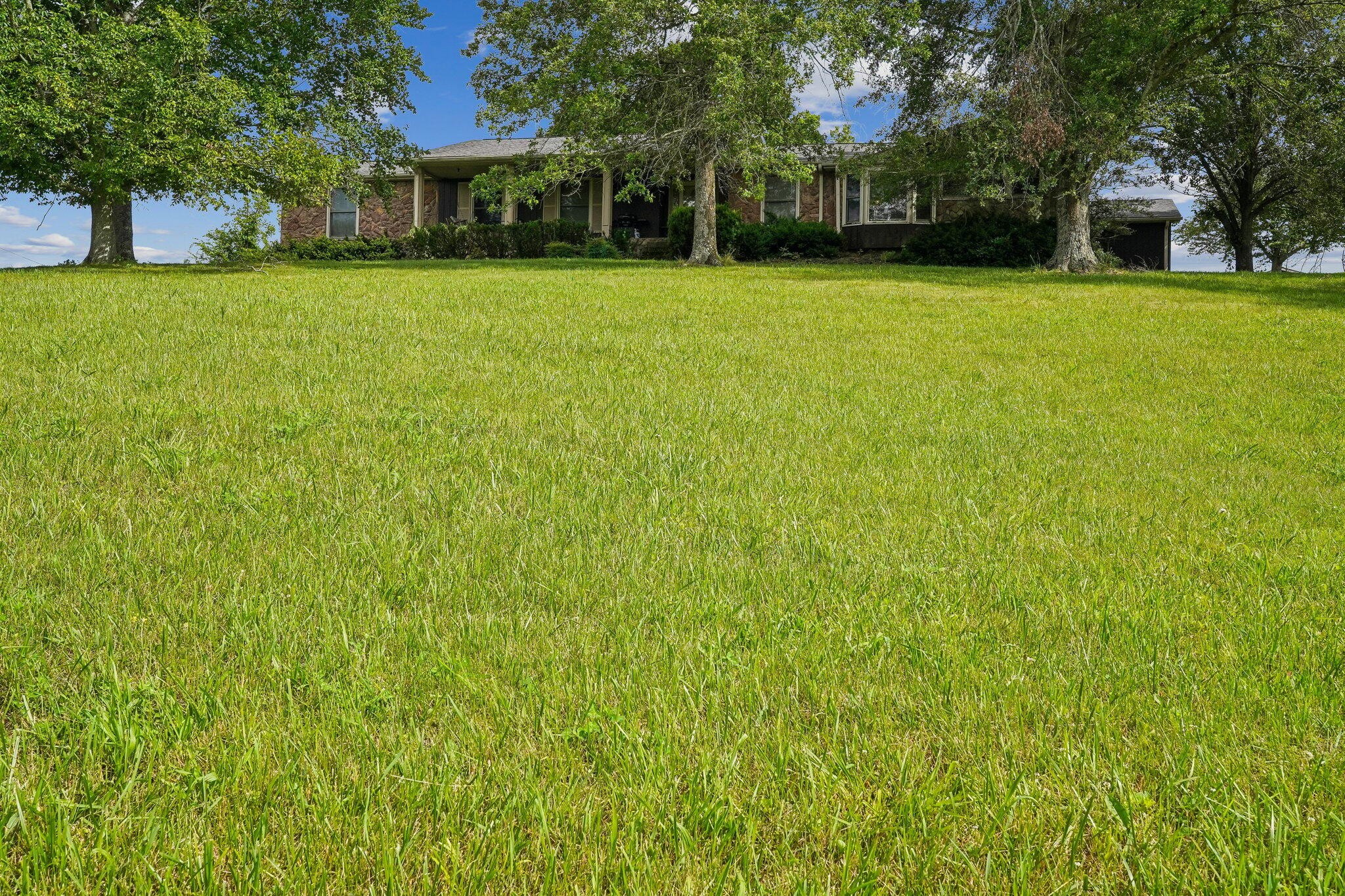 2351 Long Hollow Pike, Hendersonville, TN 37075