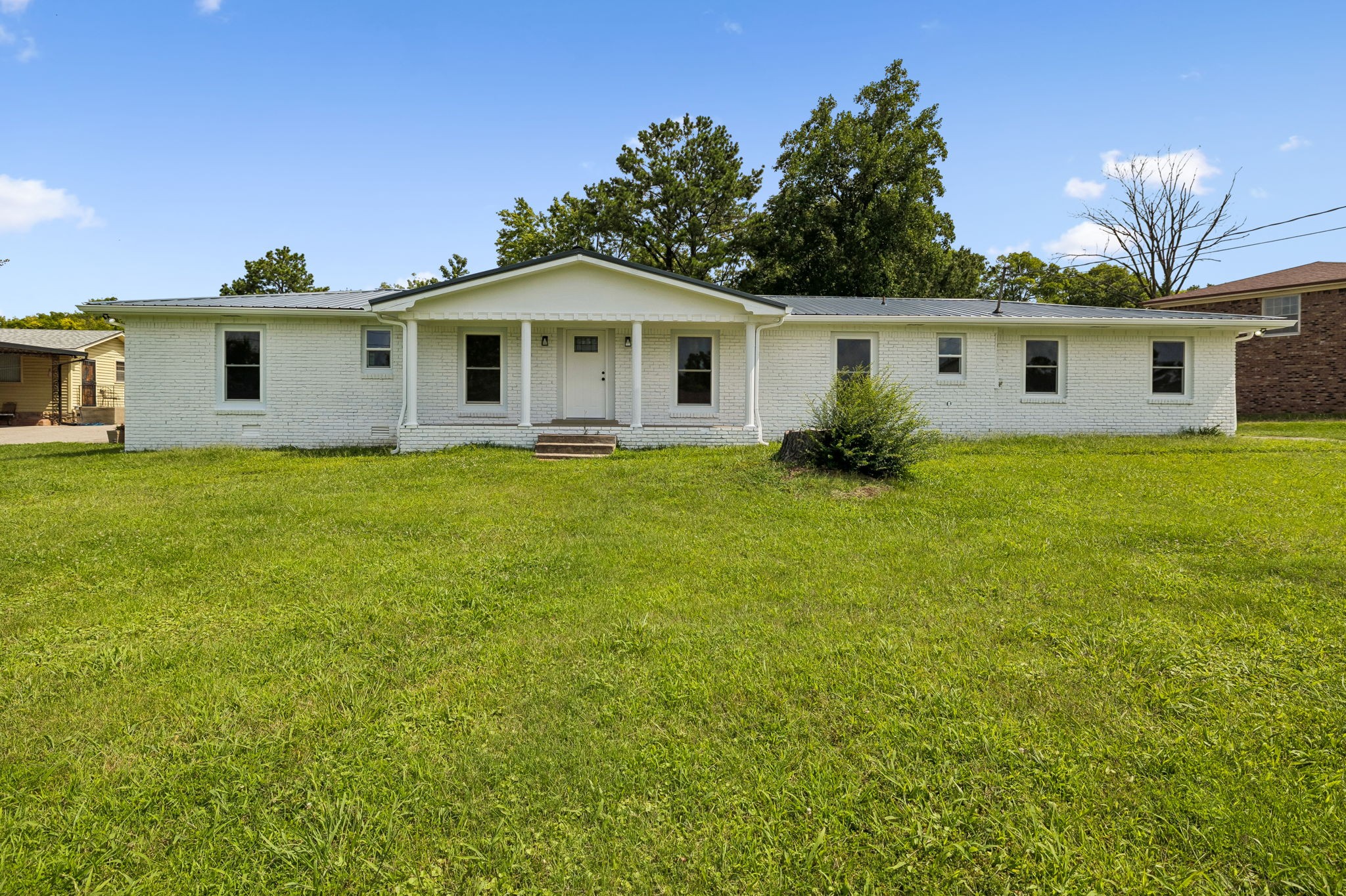 145 Southridge Dr, Nashville, TN 37207