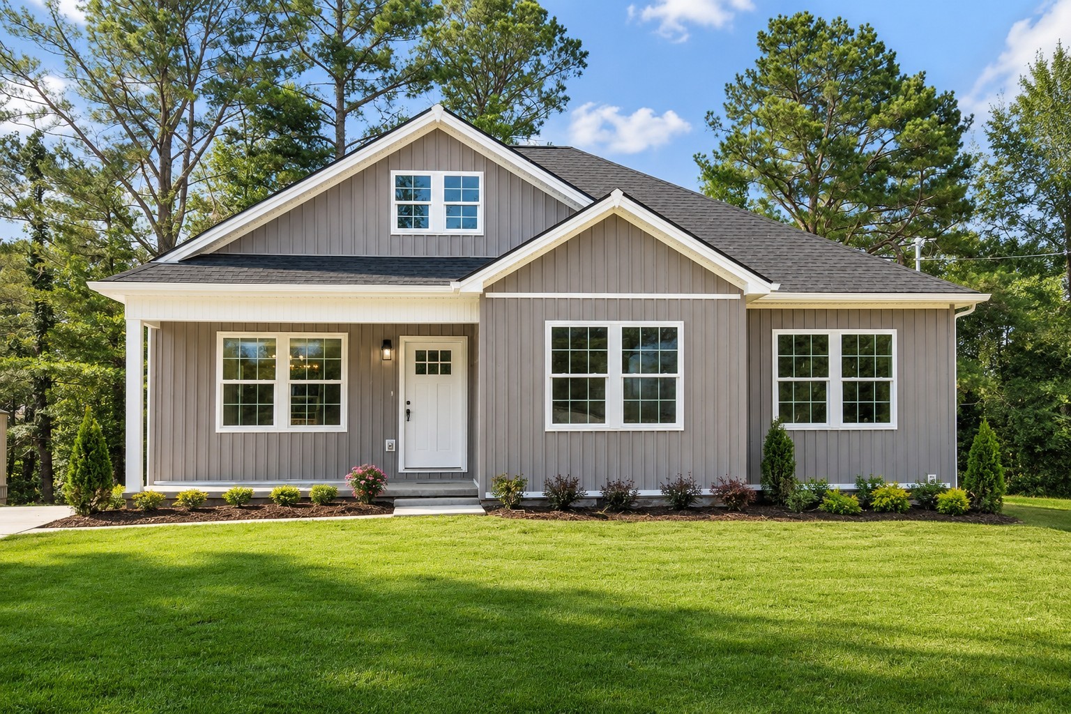 108 Phillips Rd, Charlotte, TN 37036