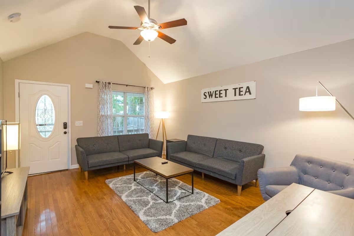 1809 Underwood St, Nashville, TN 37208