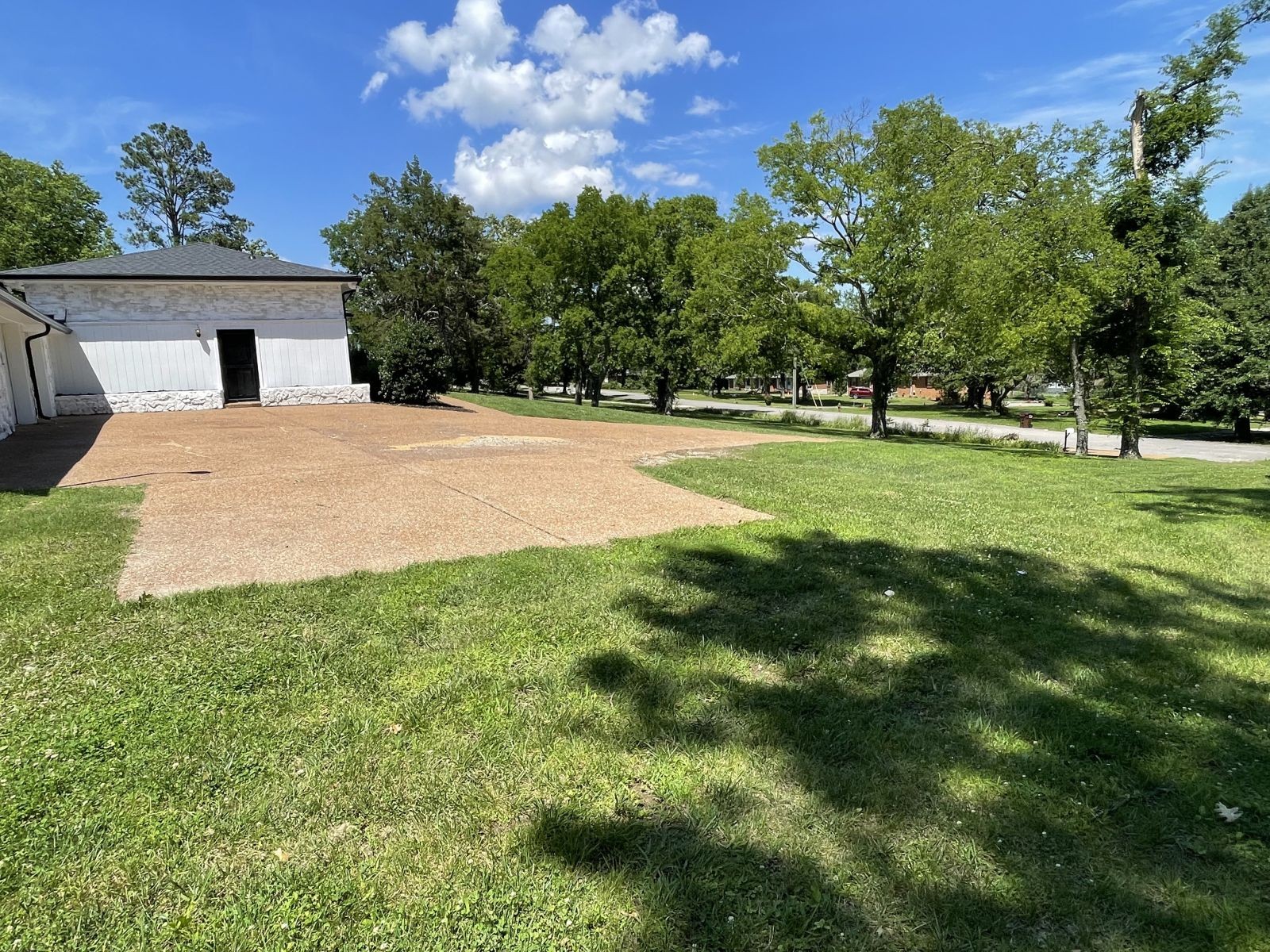 4028 Yoest Dr, Nashville, TN 37207
