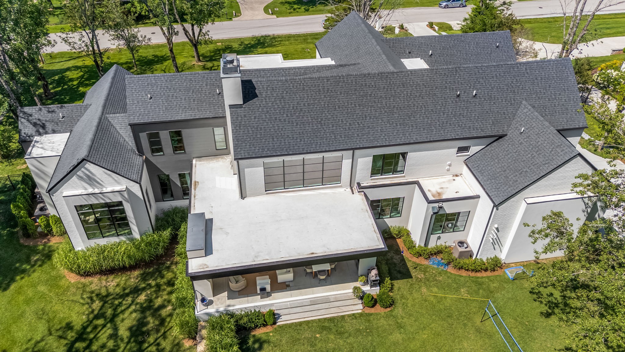1405 Burton Valley Rd, Nashville, TN 37215