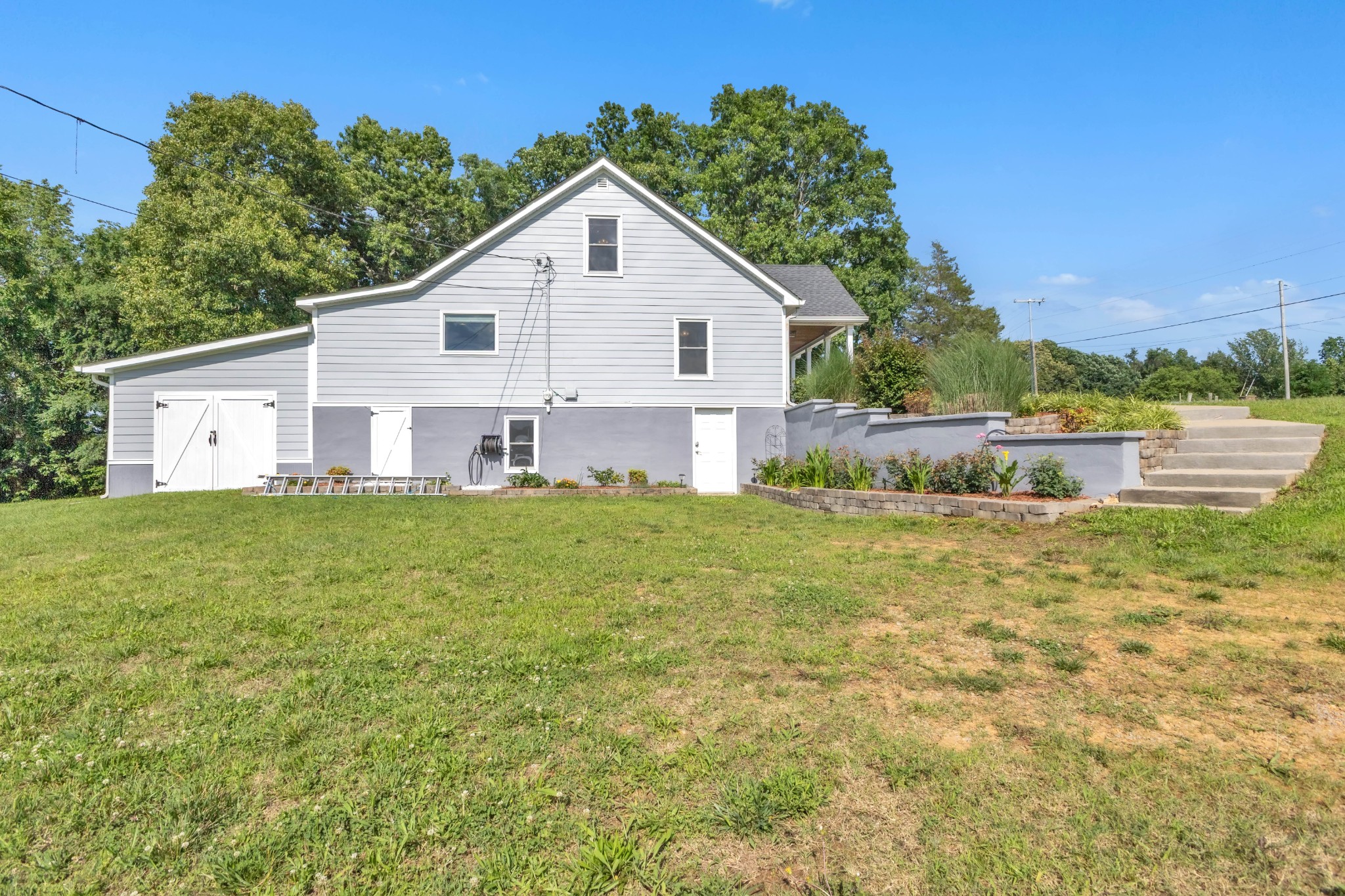2418 Old Clarksville Pike, Ashland City, TN 37015