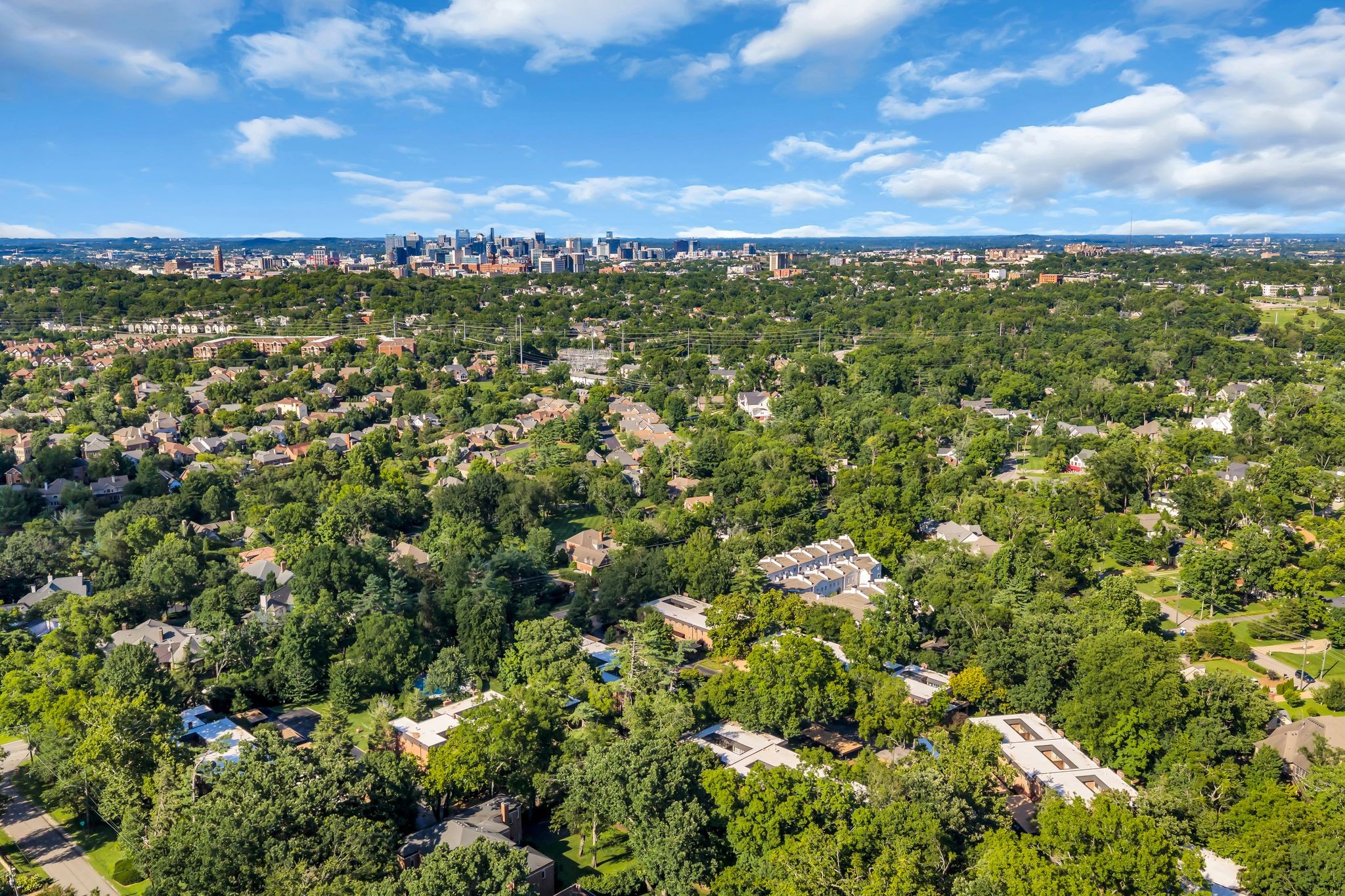 694 Timber Ln, Nashville, TN 37215