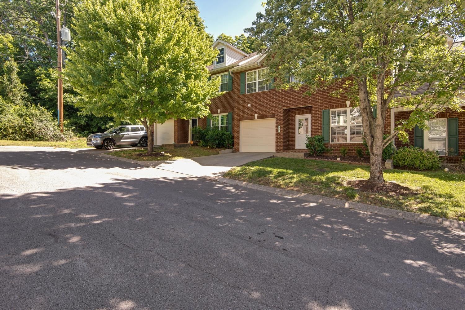 303 Nashboro Greens Way, Nashville, TN 37217