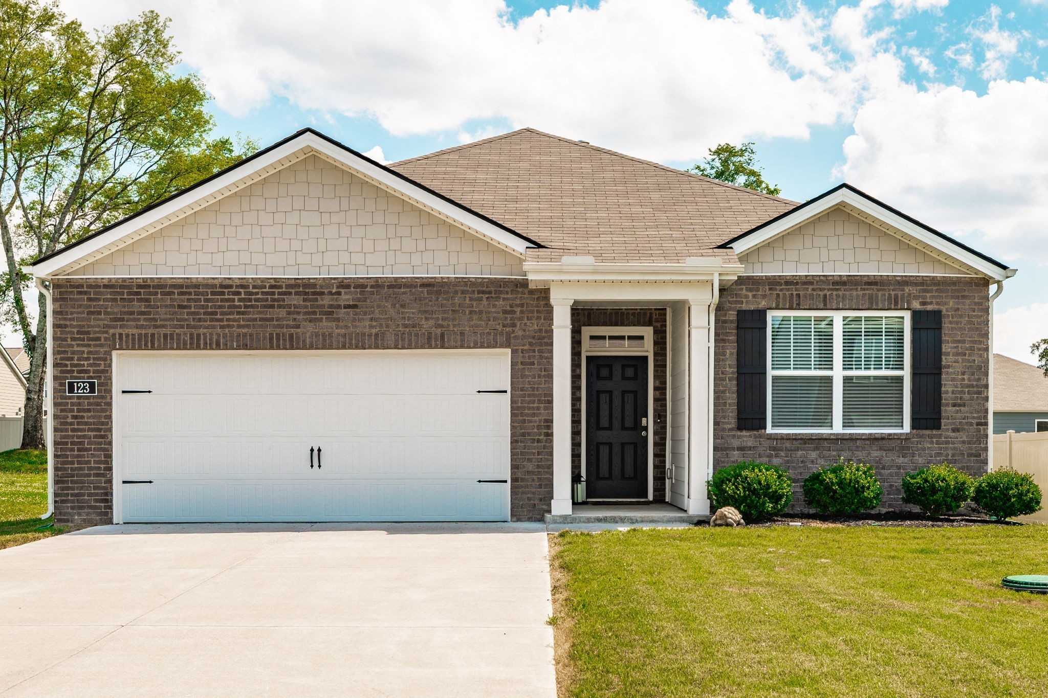 123 Saddle Horse Ln, Murfreesboro, TN 37129