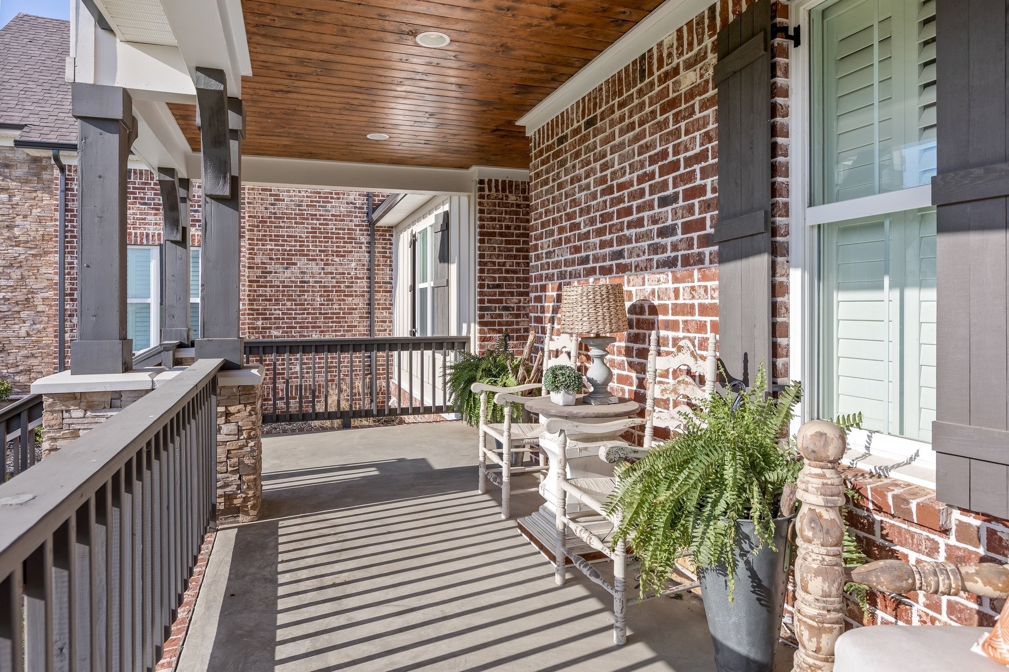 1070 Hideaway Rd, Columbia, TN 38401