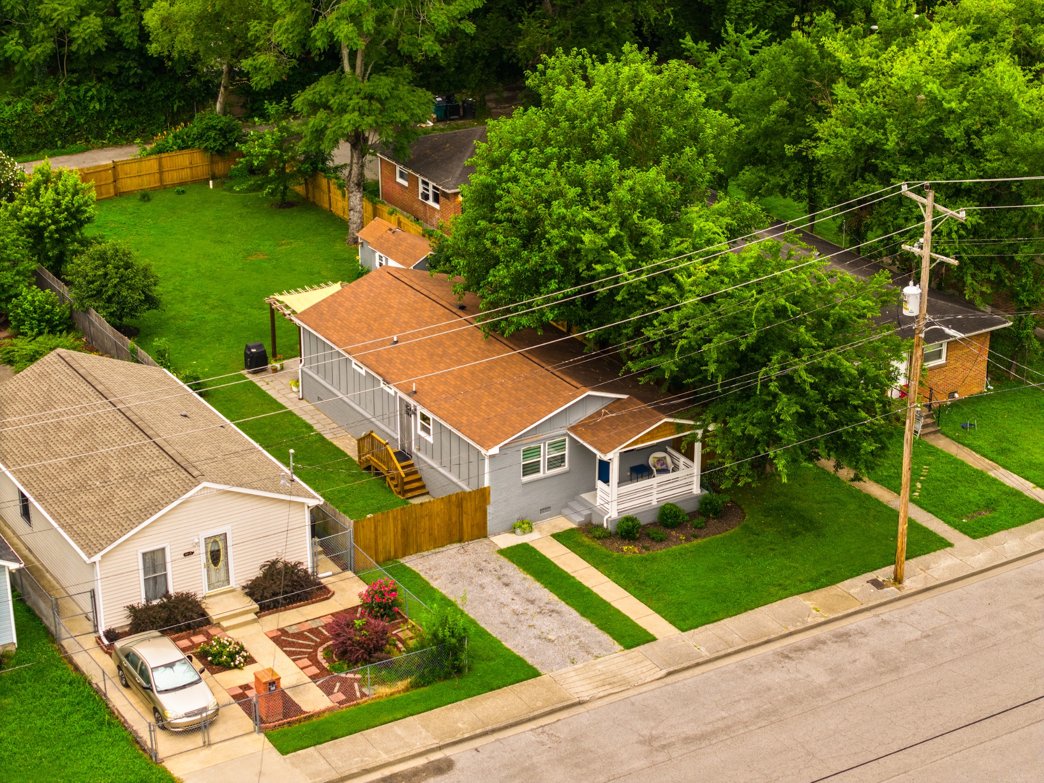 1621 14th Ave N, Nashville, TN 37208