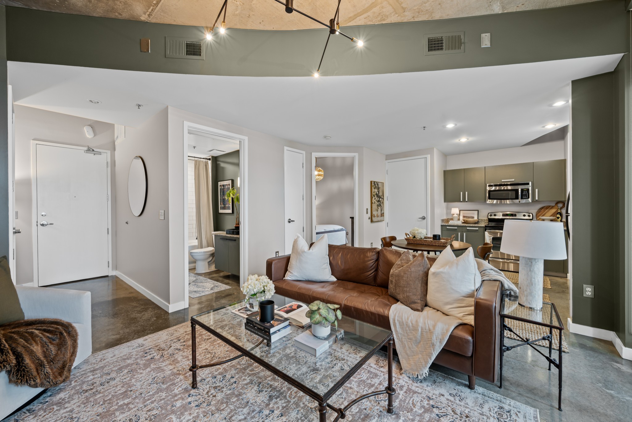 600 12th Ave S #712, Nashville, TN 37203