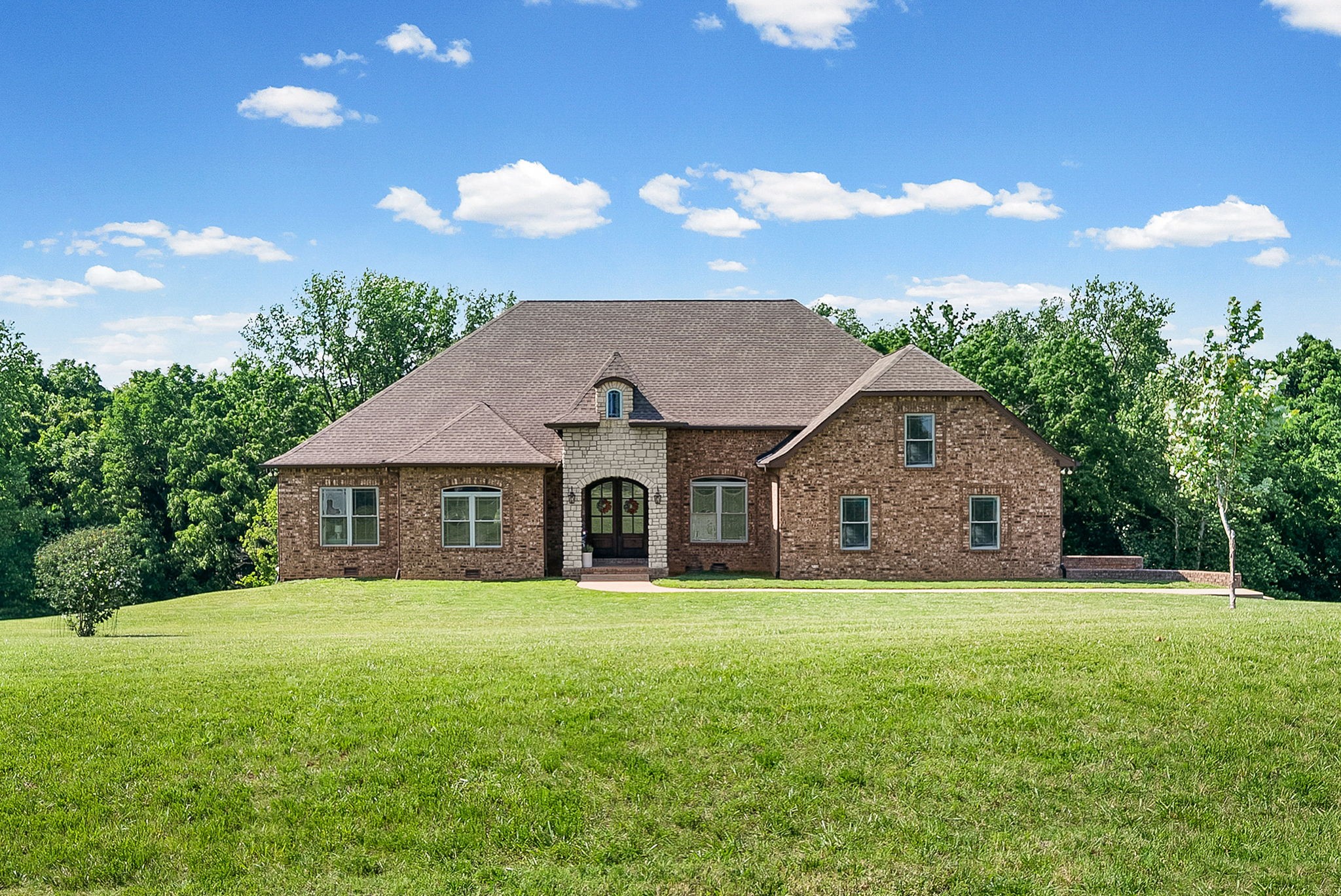 2447 Pleasant View Rd, Pleasant View, TN 37146