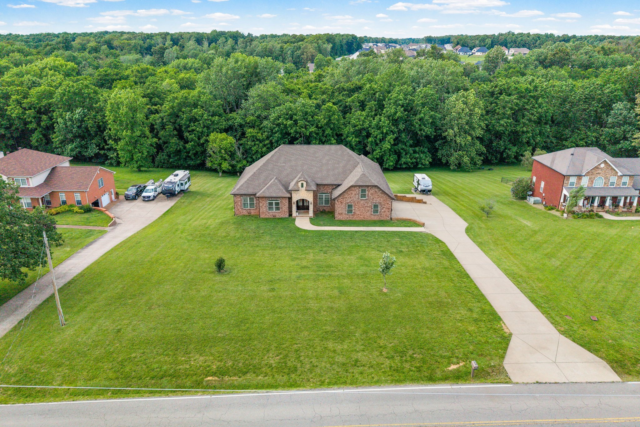 2447 Pleasant View Rd, Pleasant View, TN 37146