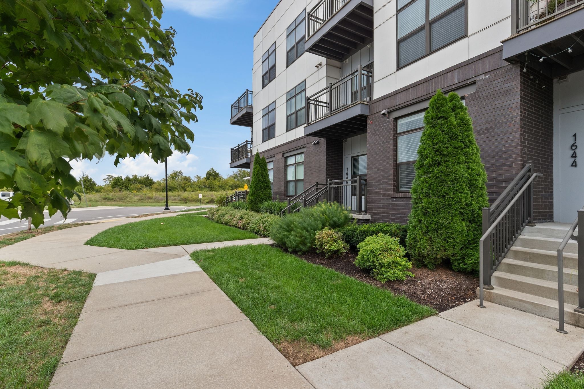 1646 54th Ave N, Nashville, TN 37209