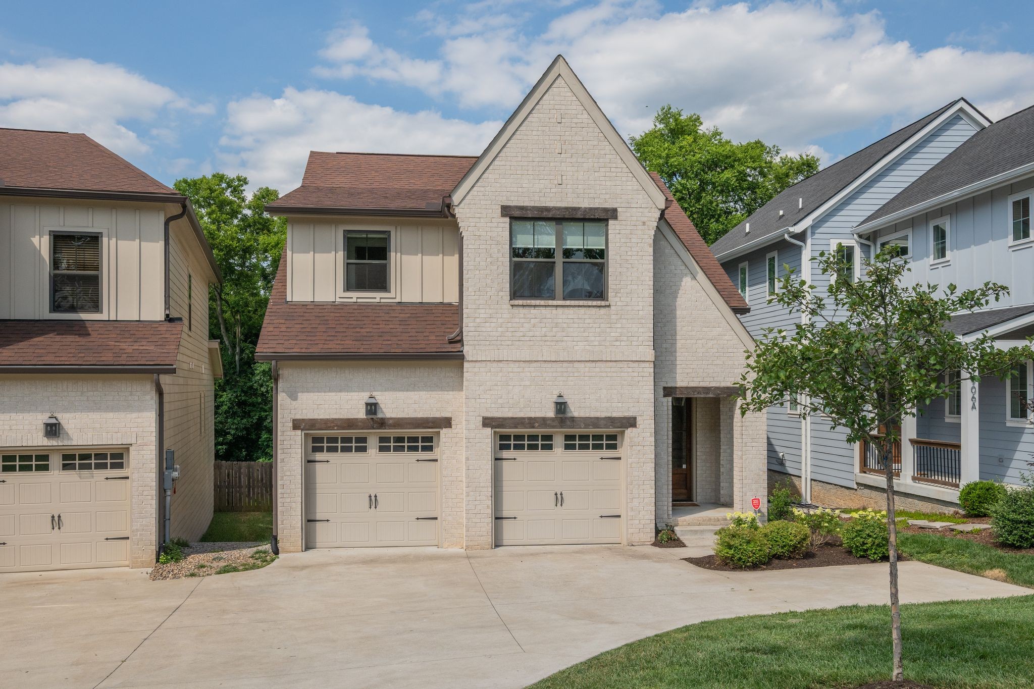 1904B Hutton Dr, Nashville, TN 37210