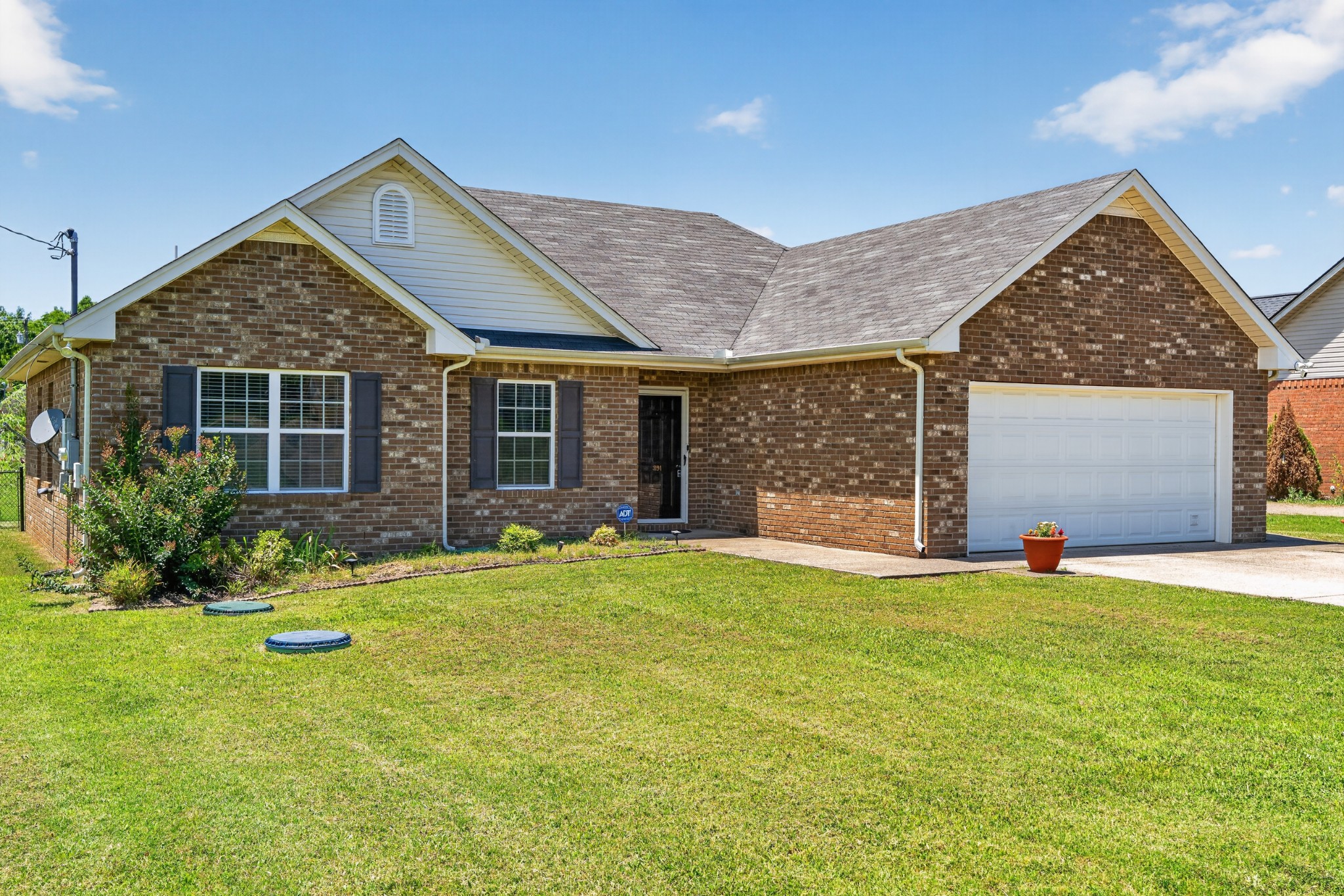 3194 Barretts Ridge Dr, Murfreesboro, TN 37130