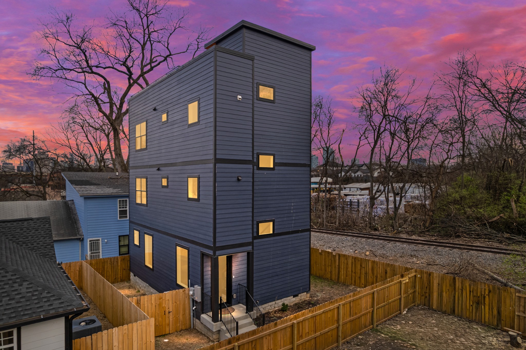 1923 Britt Pl #B, Nashville, TN 37208