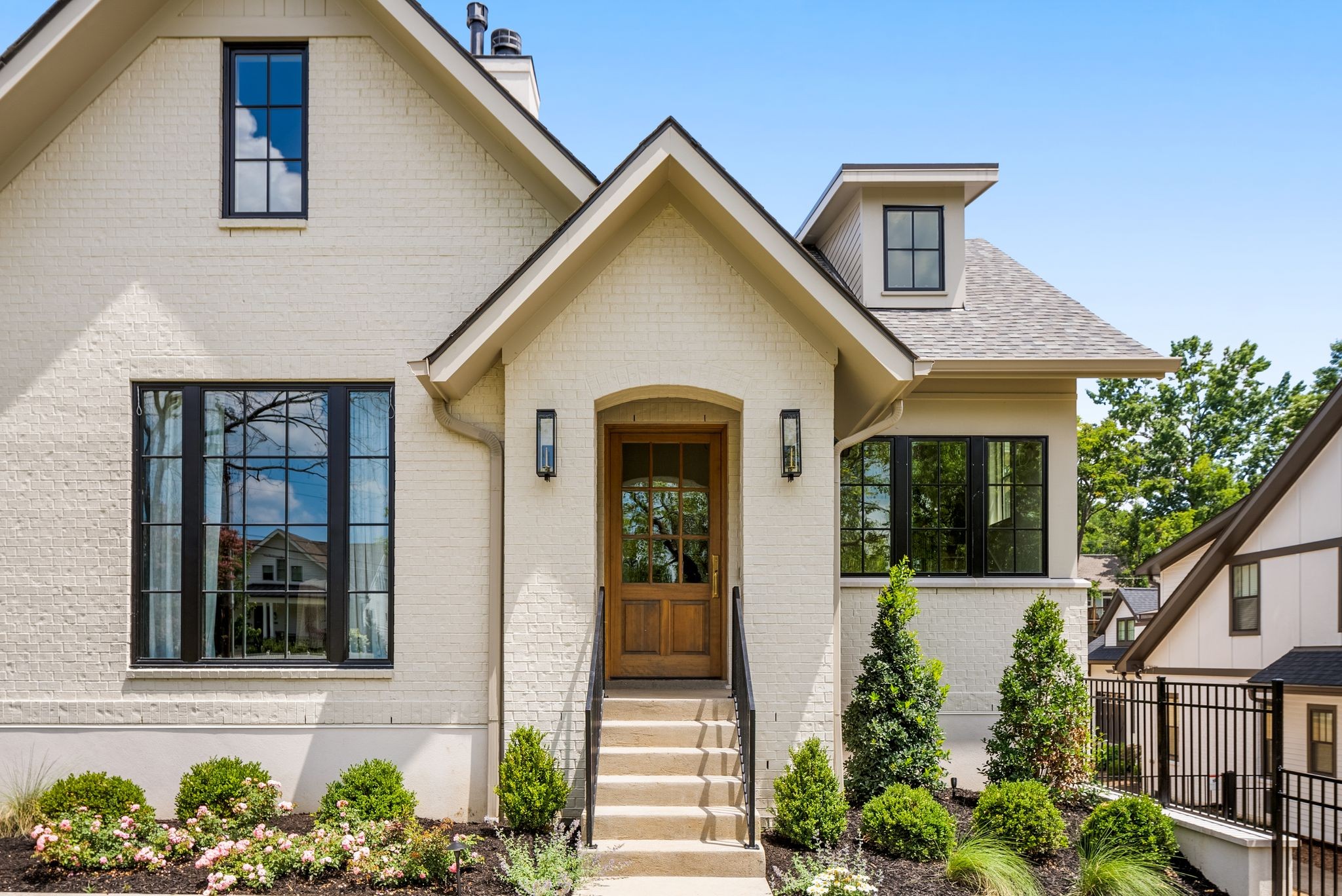 1812 Sweetbriar Ave, Nashville, TN 37212