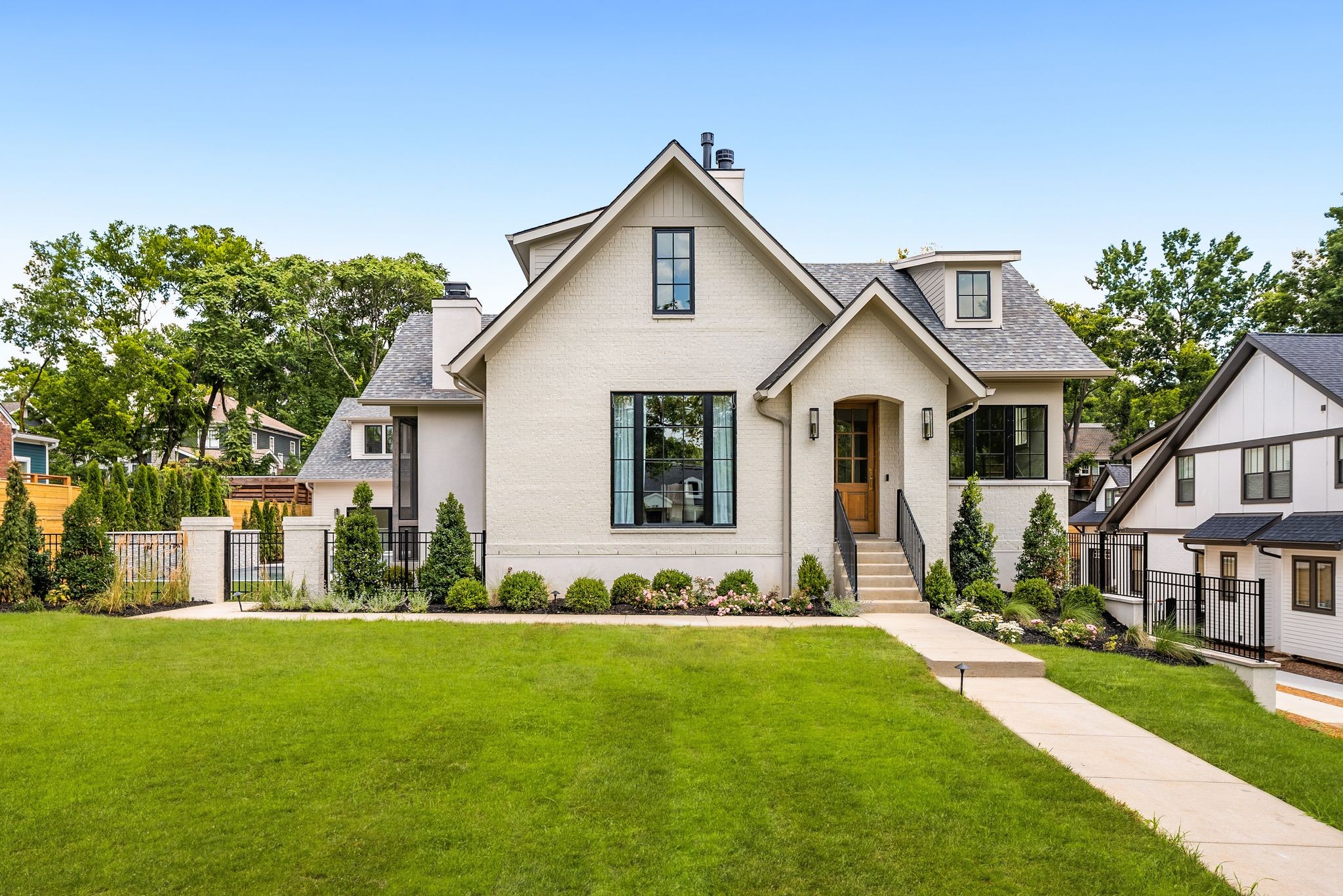 1812 Sweetbriar Ave, Nashville, TN 37212