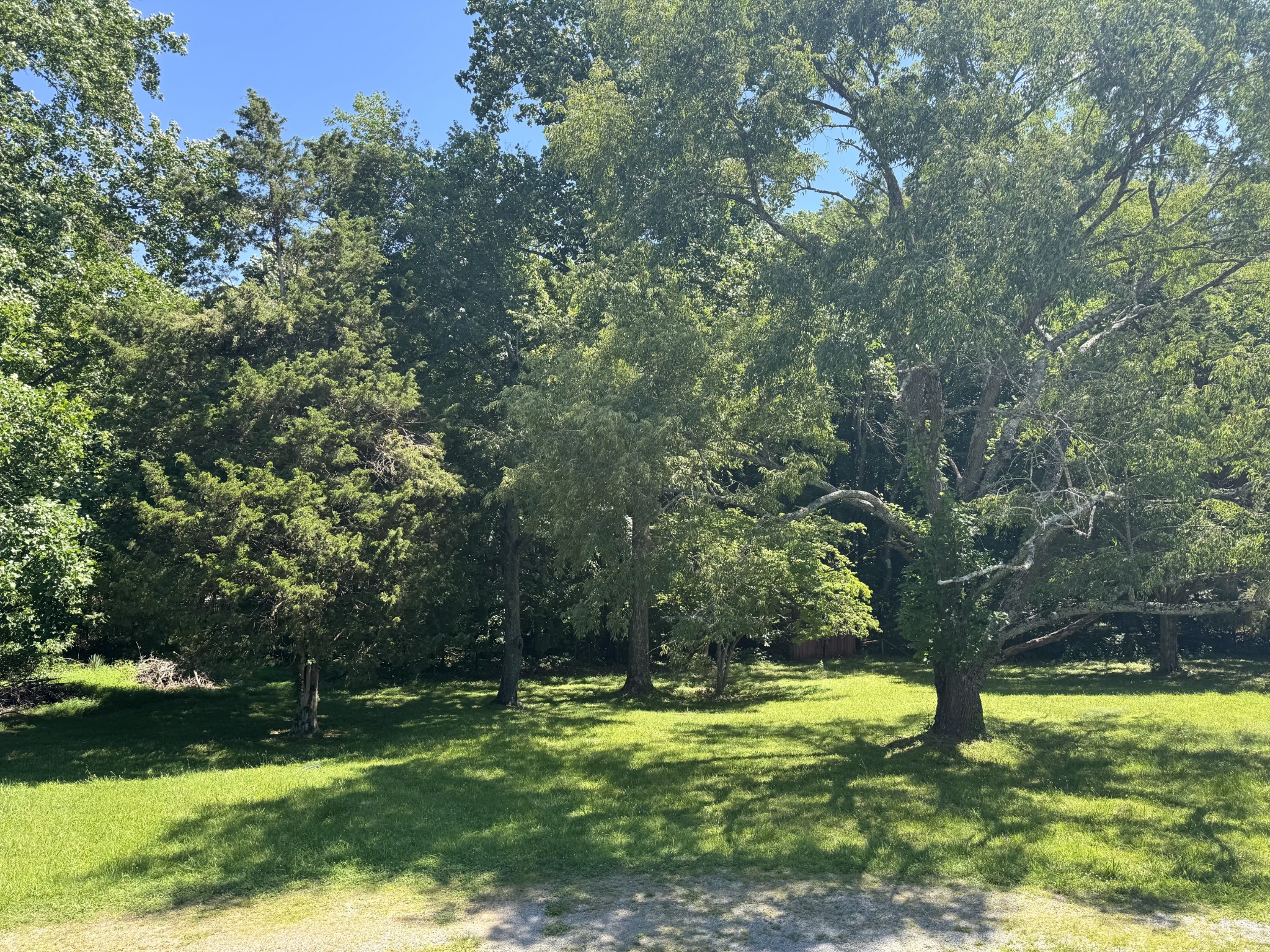2768 Bellar Rd, Greenbrier, TN 37073