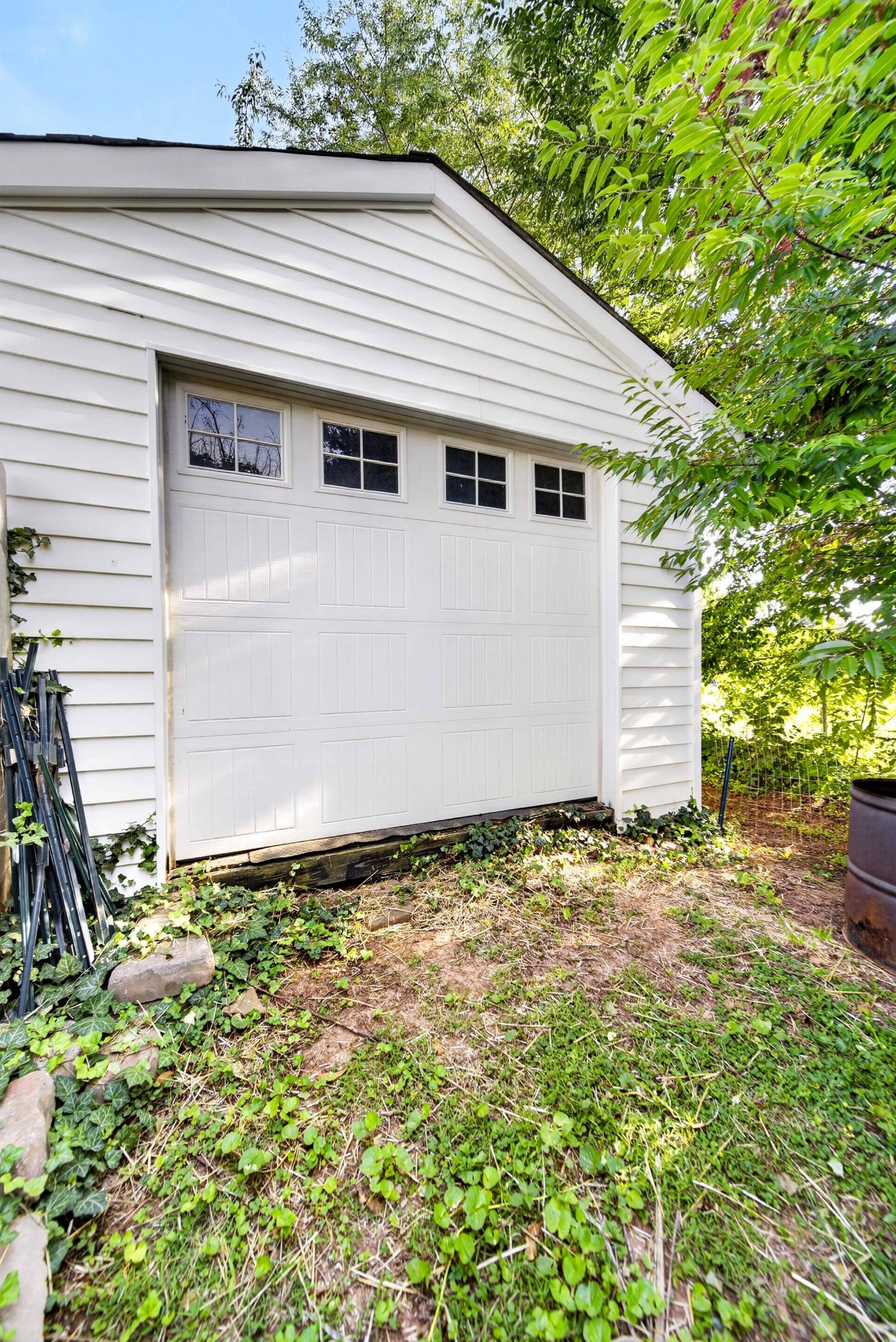 120 Strassle Dr, White House, TN 37188