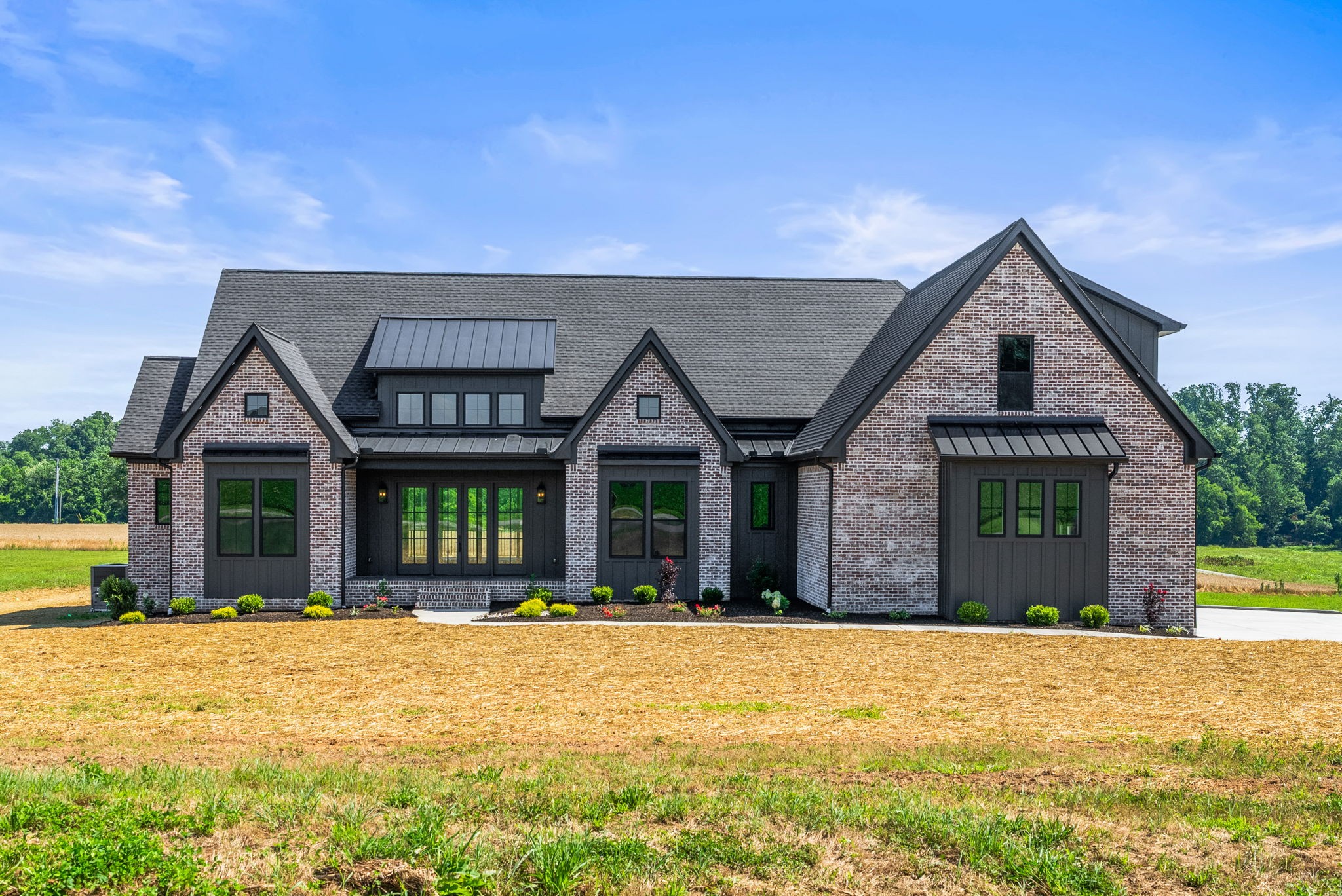 293 Aplin Branch Rd, Cottontown, TN 37048