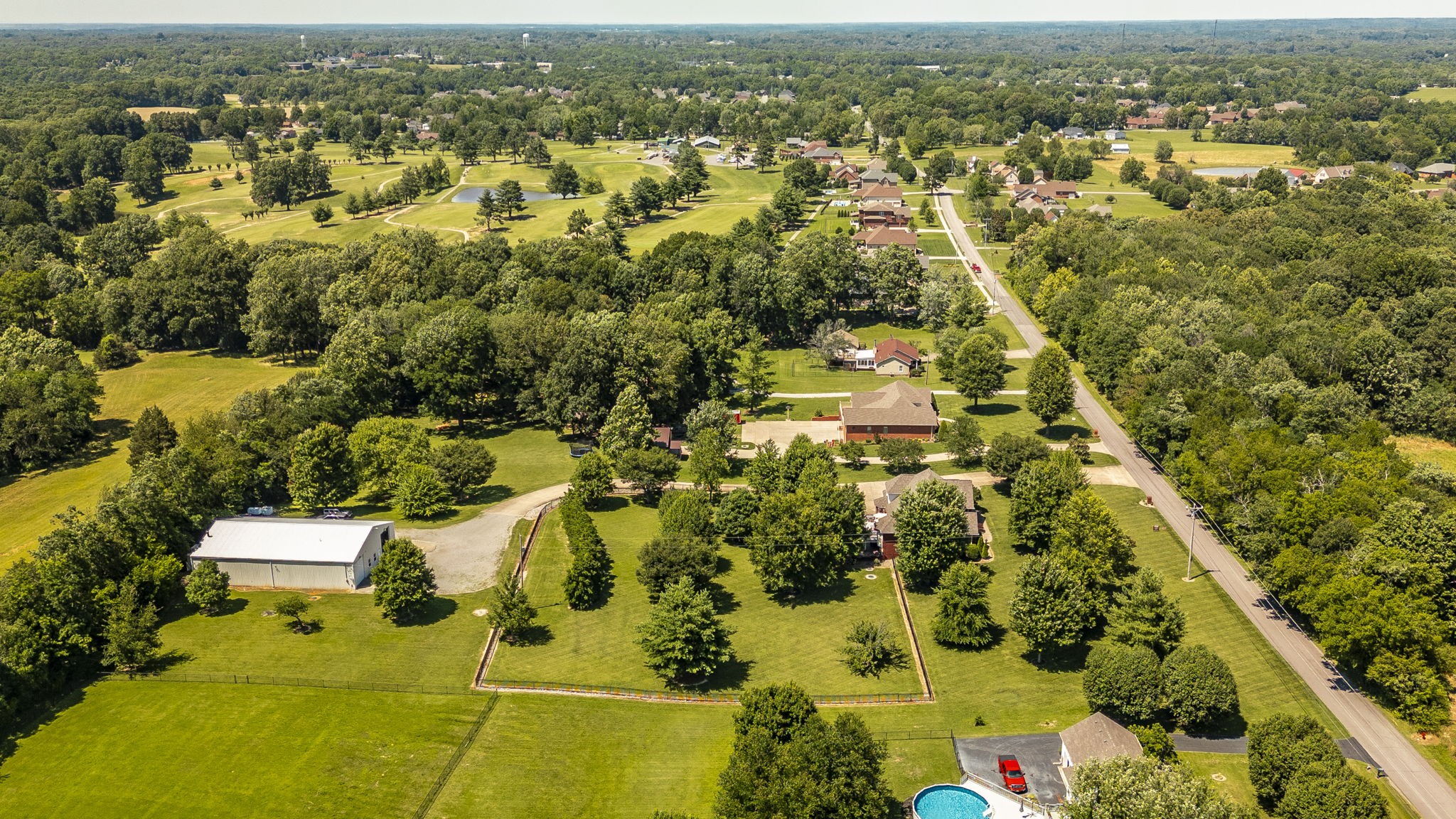 1820 Hygeia Rd, Greenbrier, TN 37073