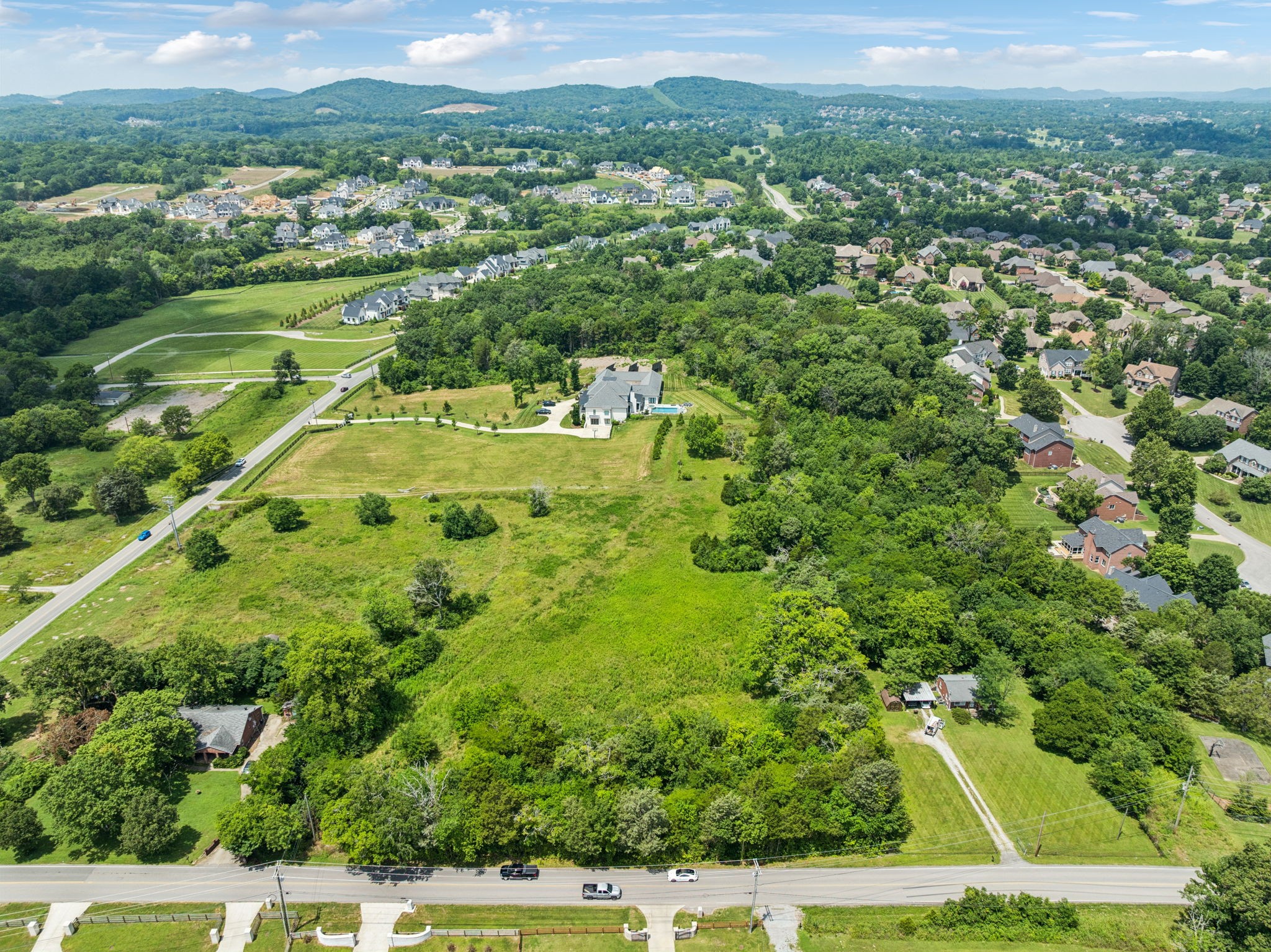1181 Waller Rd, Brentwood, TN 37027