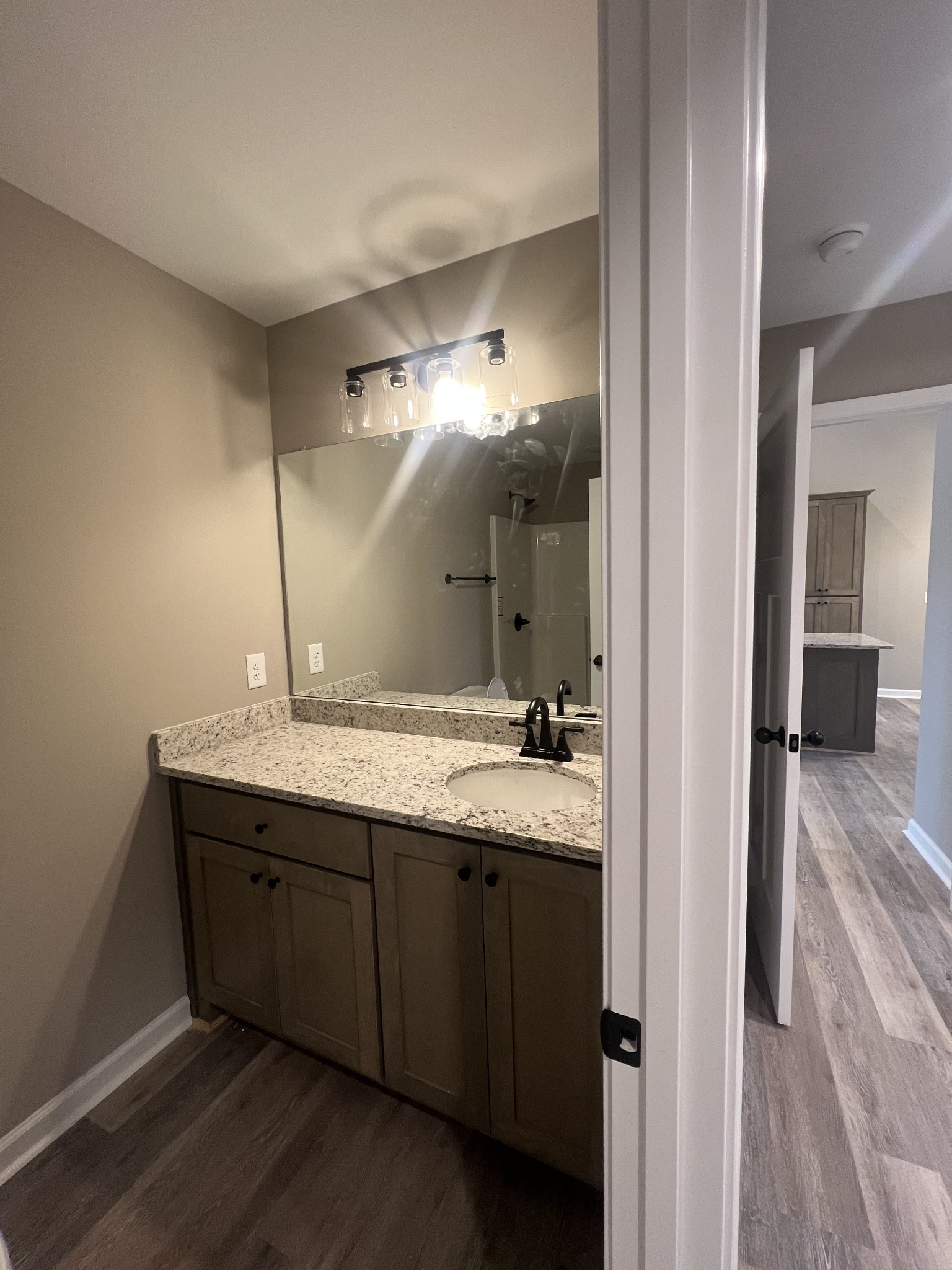 208 Strawberry St, Portland, TN 37148