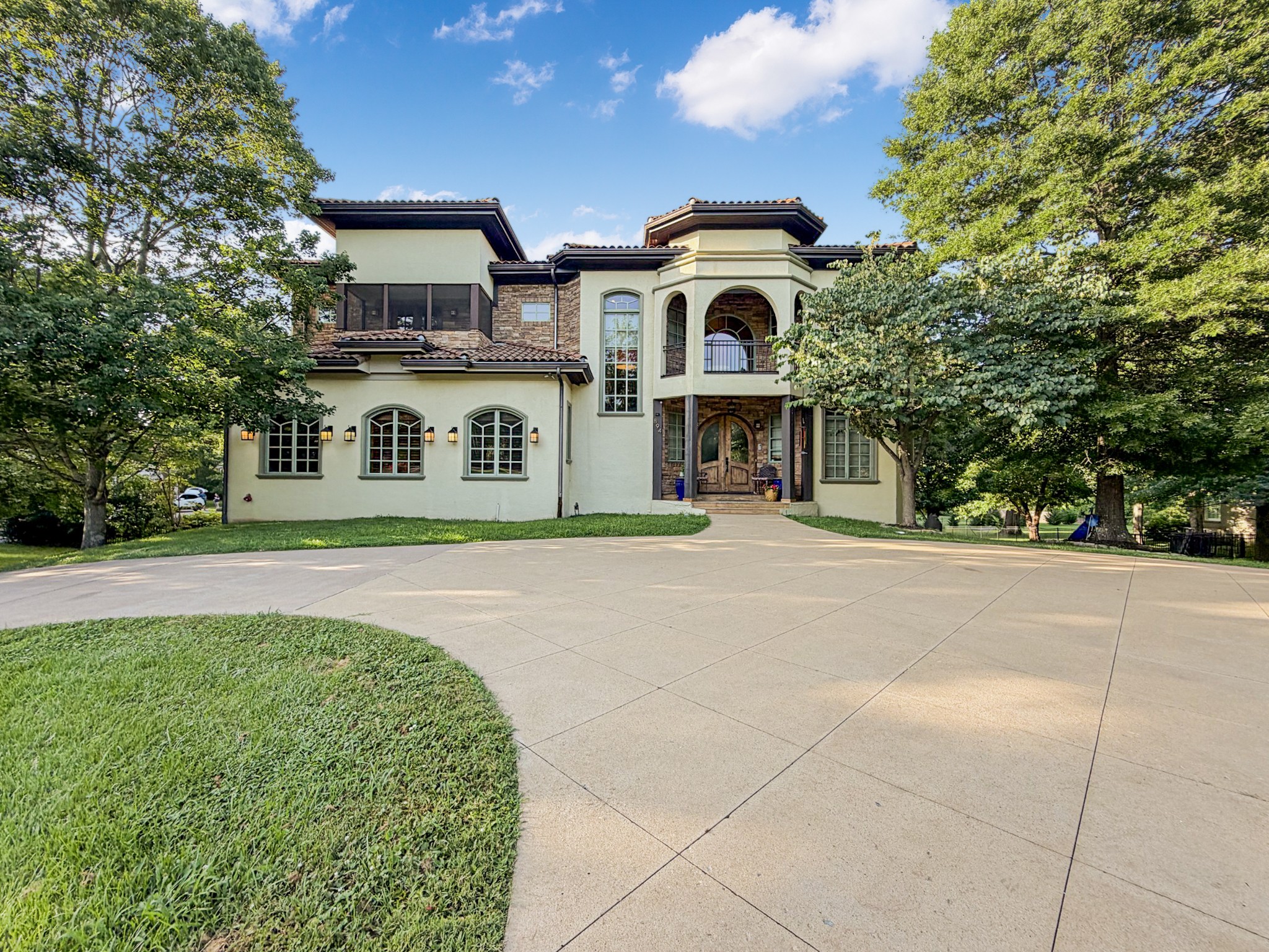 894 Robertson Academy Rd, Nashville, TN 37220