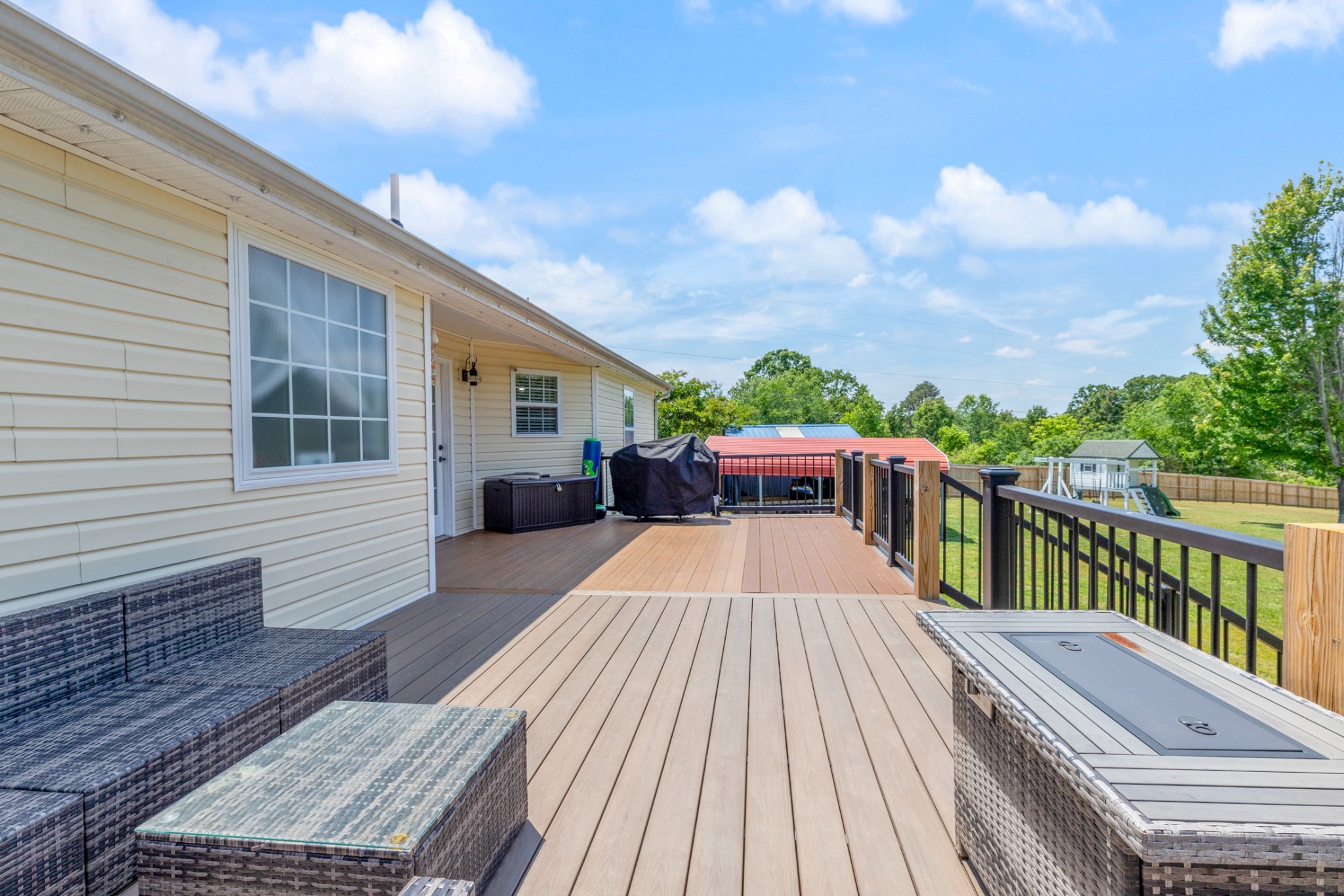 207 Coleman Dr, White Bluff, TN 37187