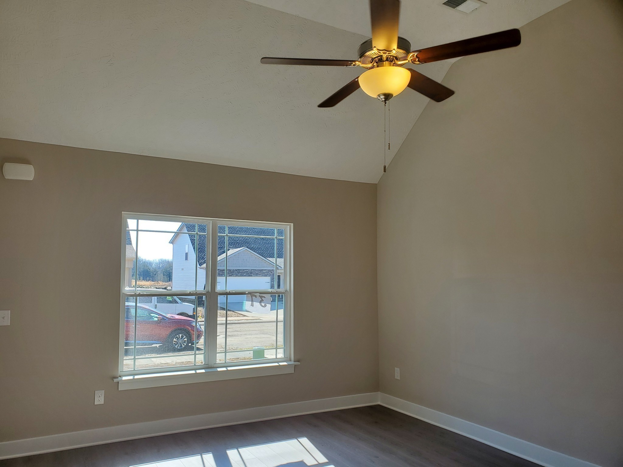 3009 Upstream Rd, Christiana, TN 37037